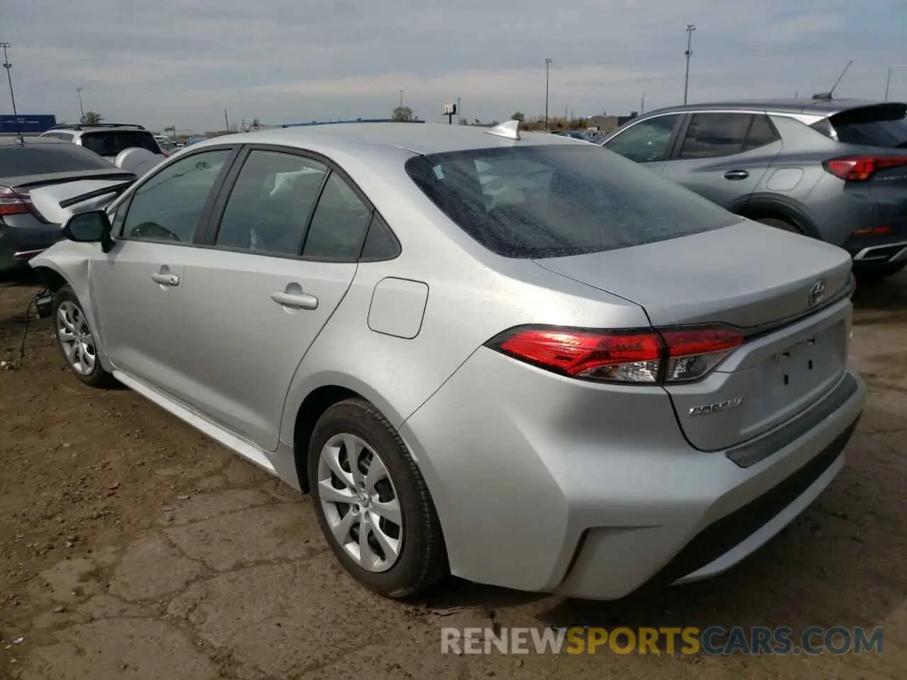 3 fotografías del automóvil dañado 5YFEPMAE7NP305771 TOYOTA COROLLA 2022
