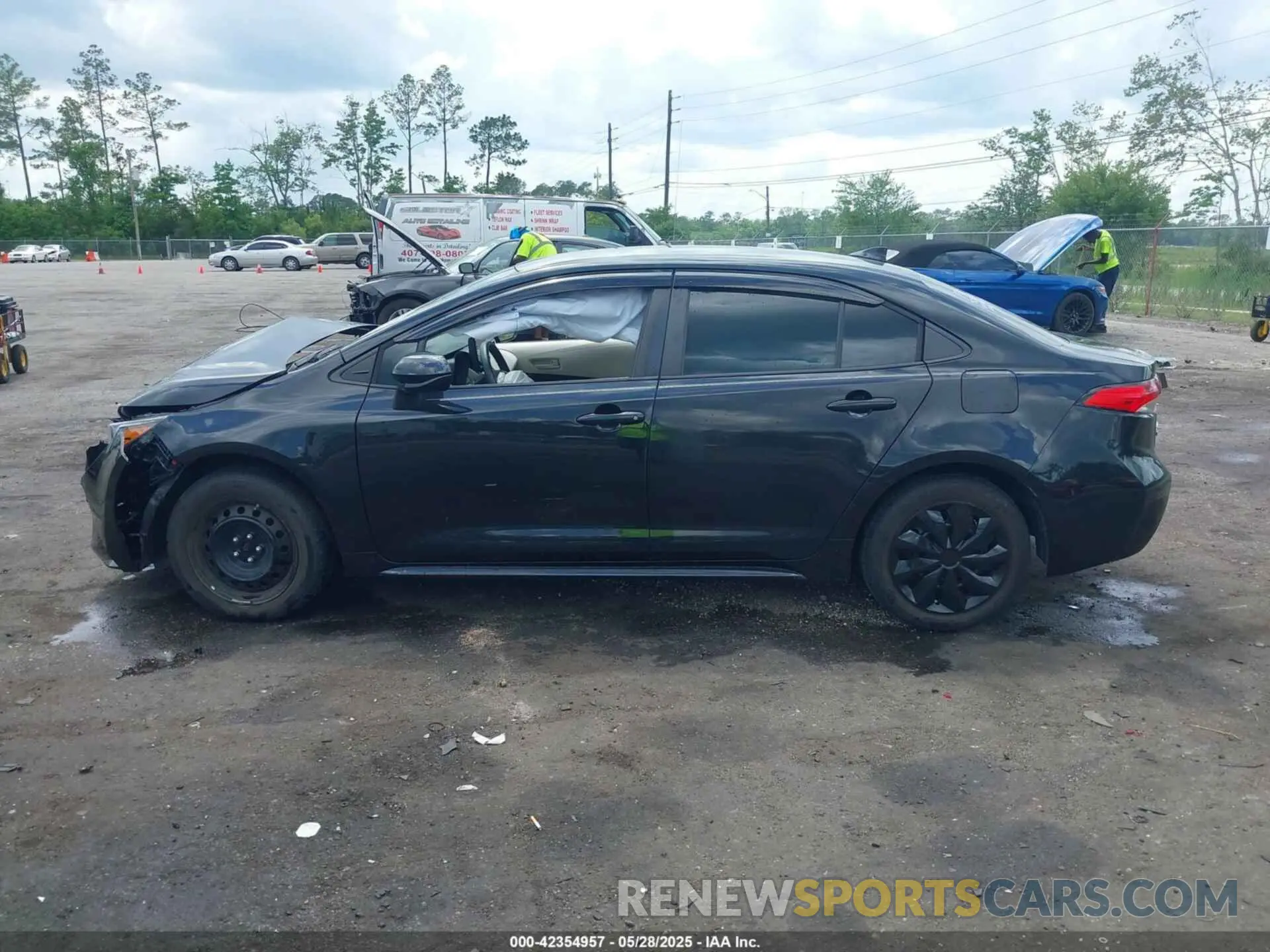 14 fotografías del automóvil dañado 5YFEPMAE7NP310856 TOYOTA COROLLA 2022