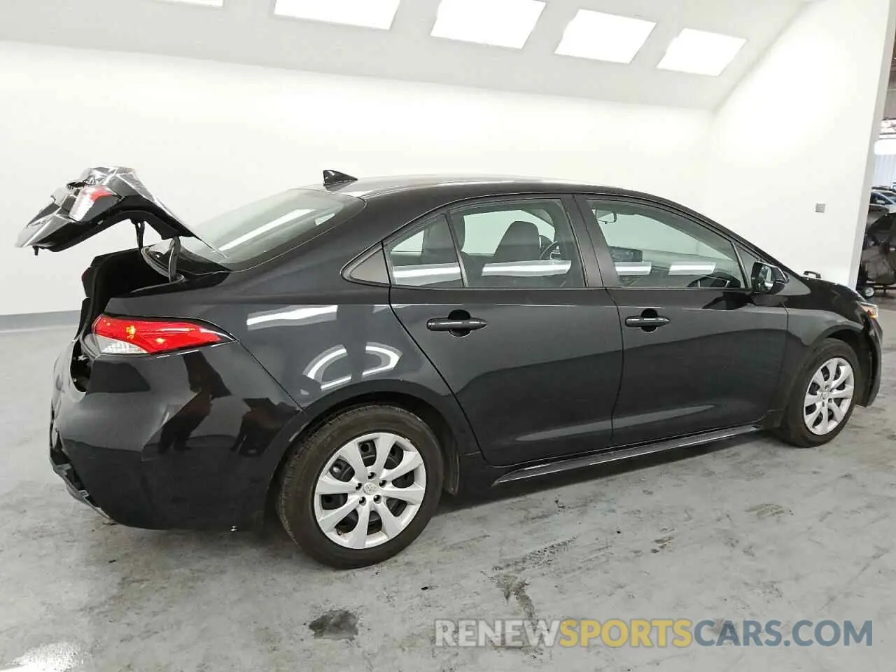 3 fotografías del automóvil dañado 5YFEPMAE7NP322439 TOYOTA COROLLA 2022