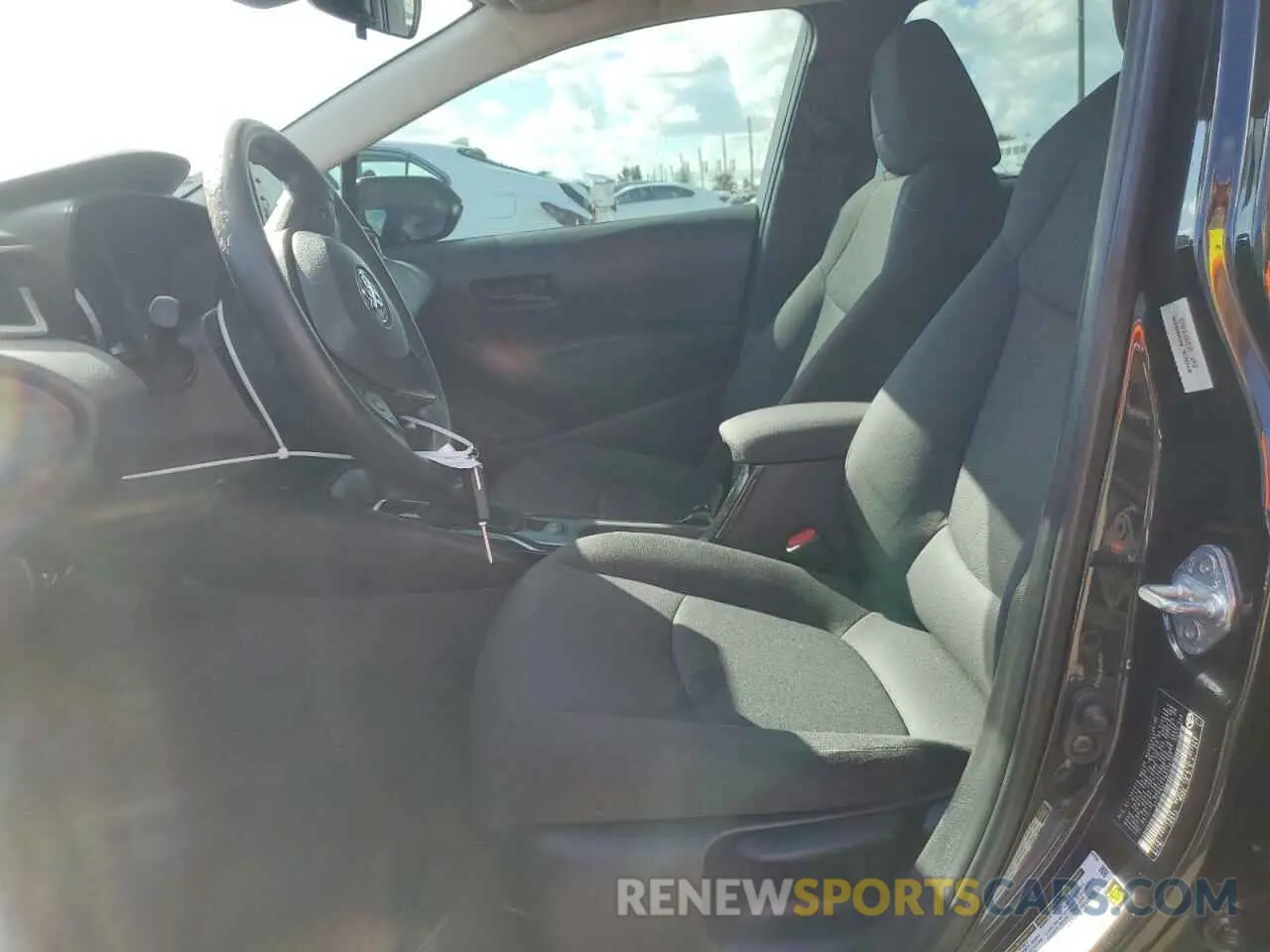 7 fotografías del automóvil dañado 5YFEPMAE7NP336163 TOYOTA COROLLA 2022