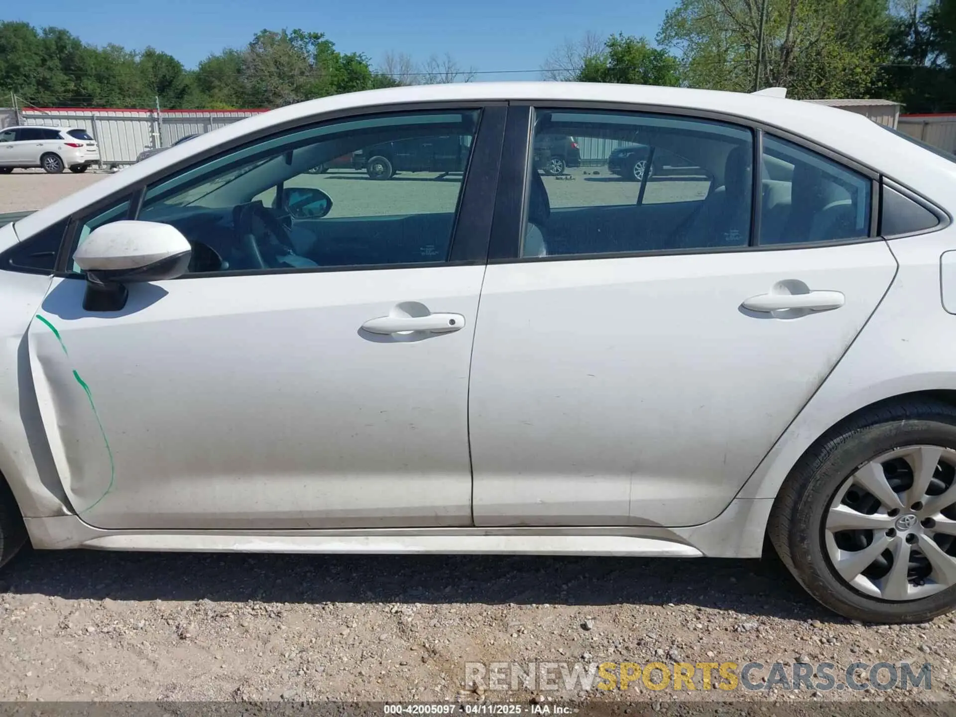 15 fotografías del automóvil dañado 5YFEPMAE7NP339872 TOYOTA COROLLA 2022
