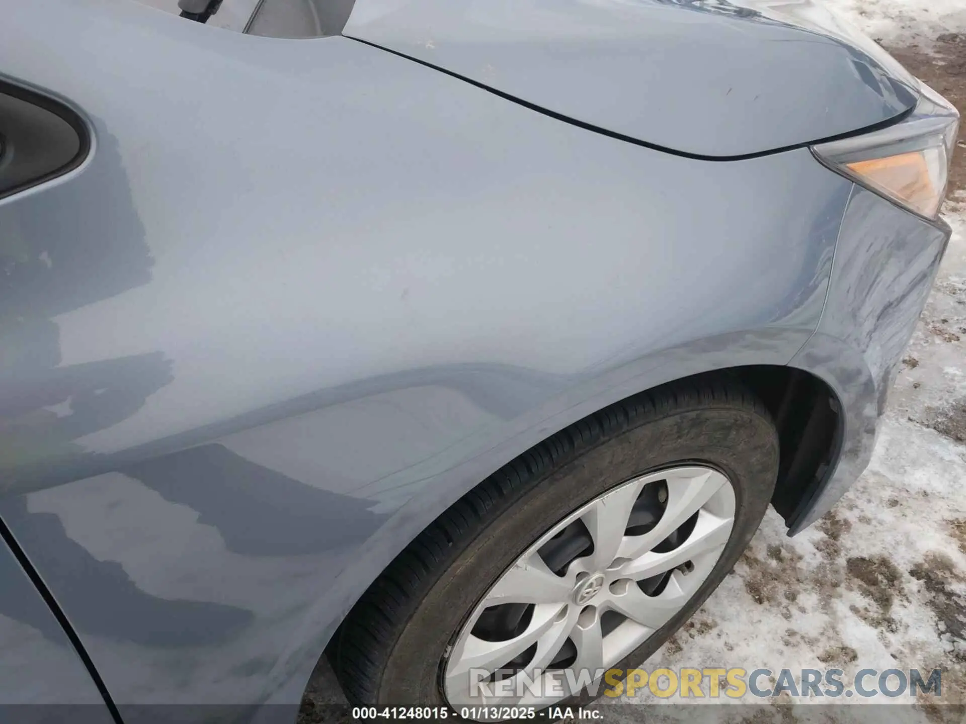 17 fotografías del automóvil dañado 5YFEPMAE7NP342920 TOYOTA COROLLA 2022