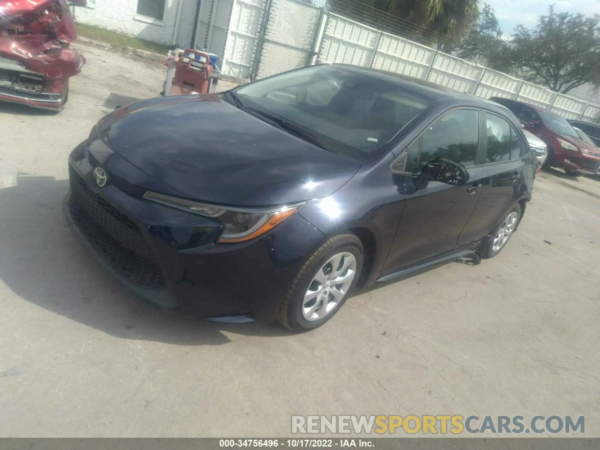 2 fotografías del automóvil dañado 5YFEPMAE7NP347485 TOYOTA COROLLA 2022