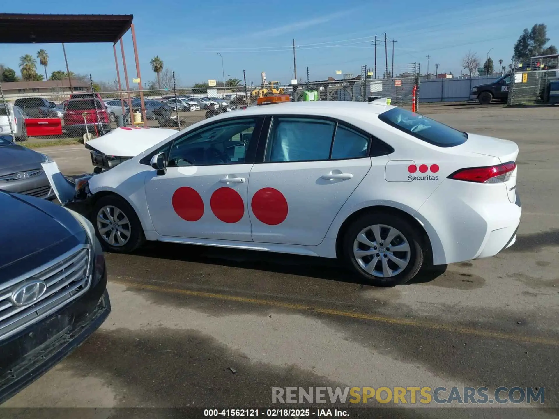 14 fotografías del automóvil dañado 5YFEPMAE7NP352511 TOYOTA COROLLA 2022