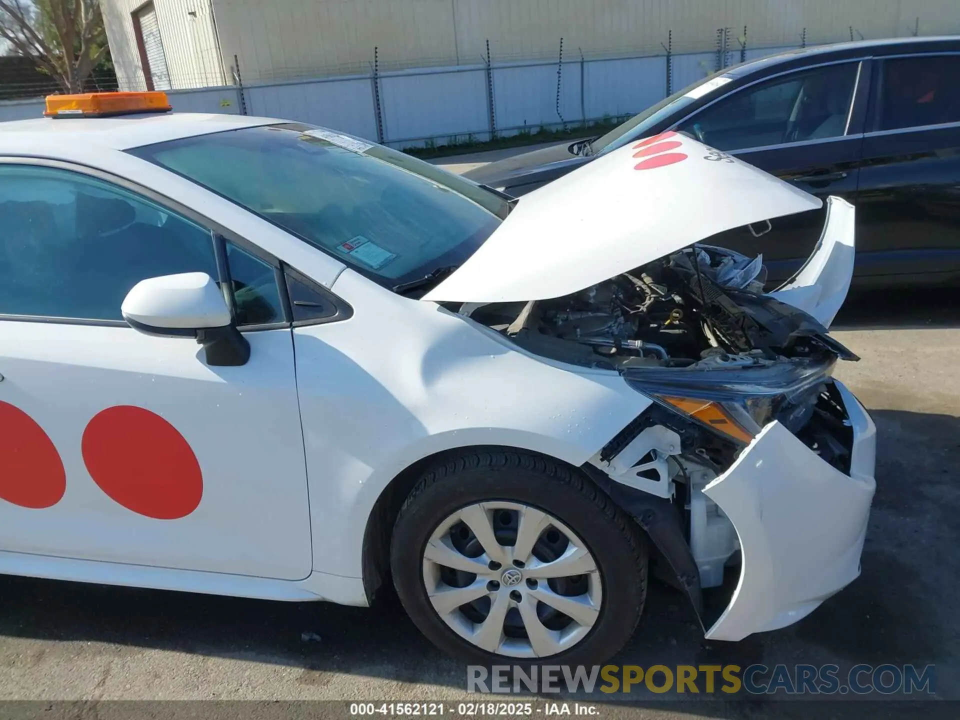 19 fotografías del automóvil dañado 5YFEPMAE7NP352511 TOYOTA COROLLA 2022