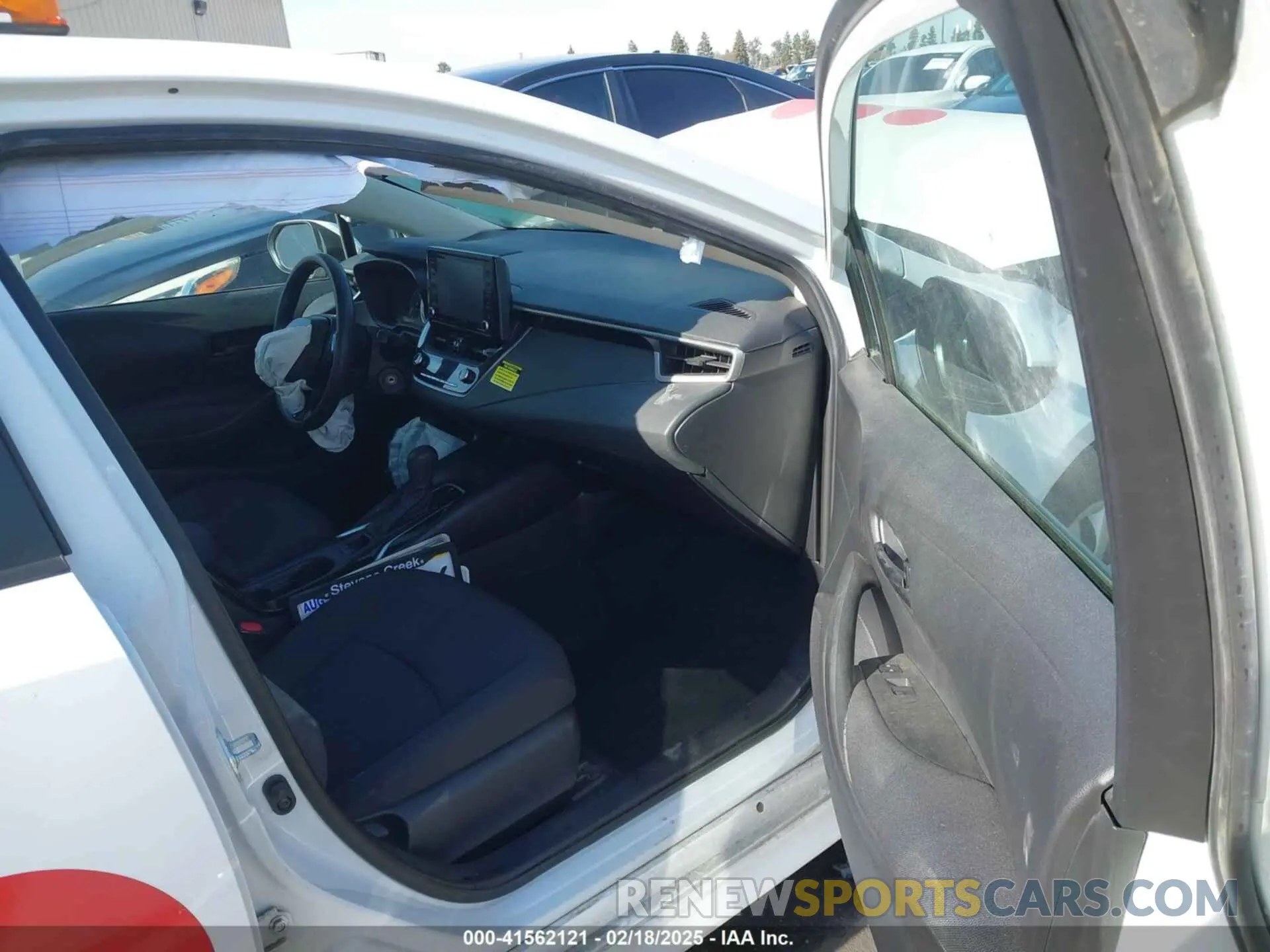 5 fotografías del automóvil dañado 5YFEPMAE7NP352511 TOYOTA COROLLA 2022