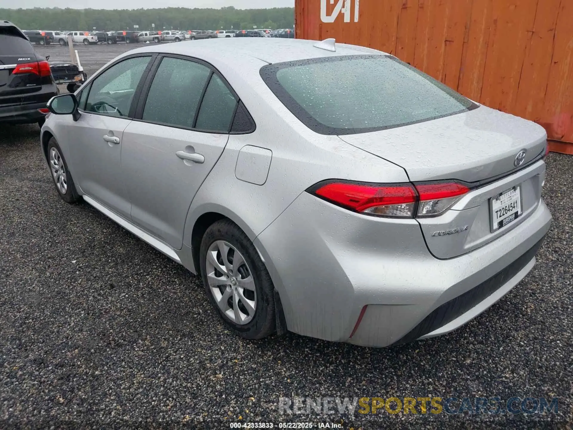 3 fotografías del automóvil dañado 5YFEPMAE7NP373259 TOYOTA COROLLA 2022