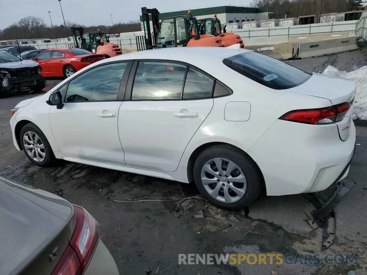 2 fotografías del automóvil dañado 5YFEPMAE7NP377490 TOYOTA COROLLA 2022