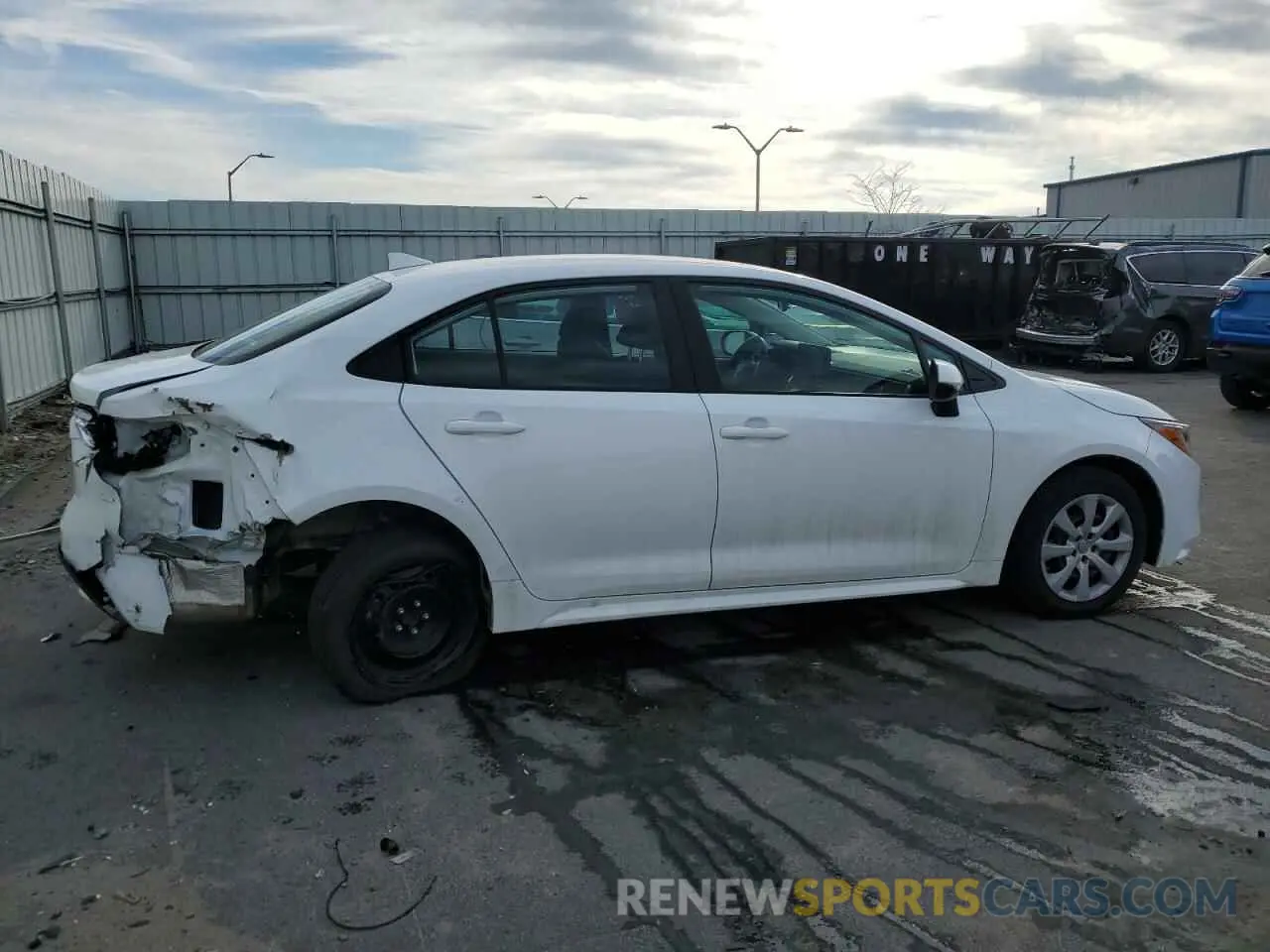 3 fotografías del automóvil dañado 5YFEPMAE7NP377490 TOYOTA COROLLA 2022