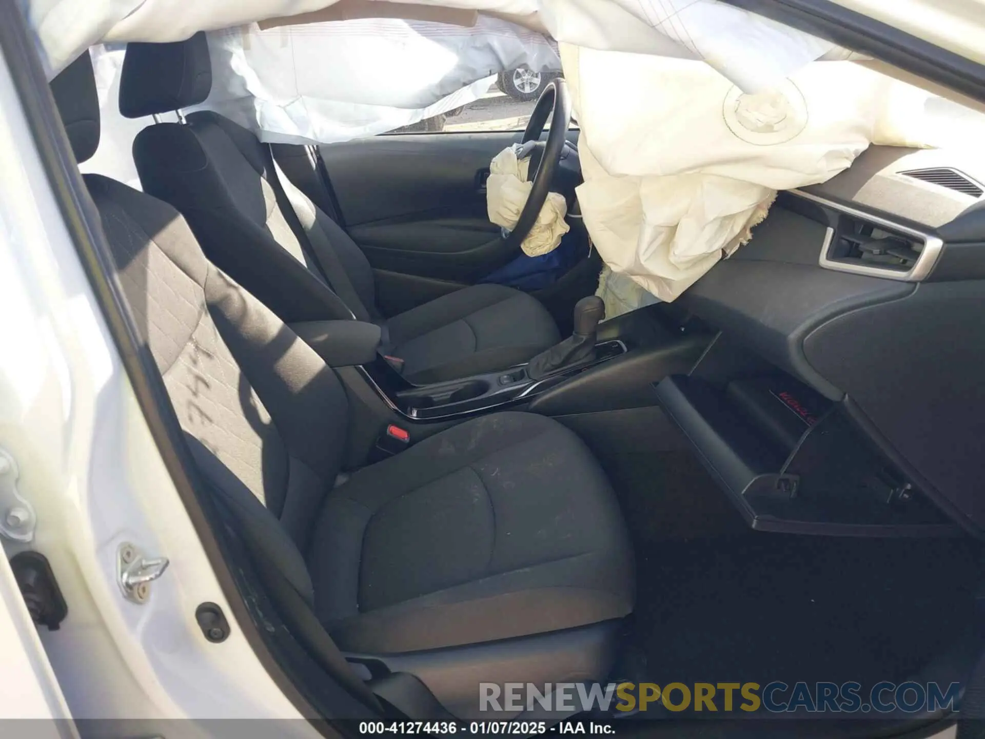 5 fotografías del automóvil dañado 5YFEPMAE7NP390269 TOYOTA COROLLA 2022