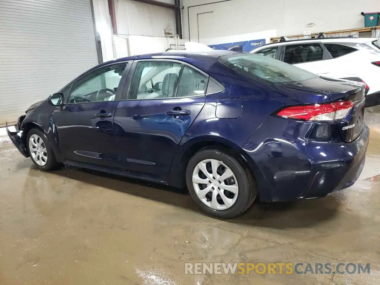 2 fotografías del automóvil dañado 5YFEPMAE8NP307870 TOYOTA COROLLA 2022