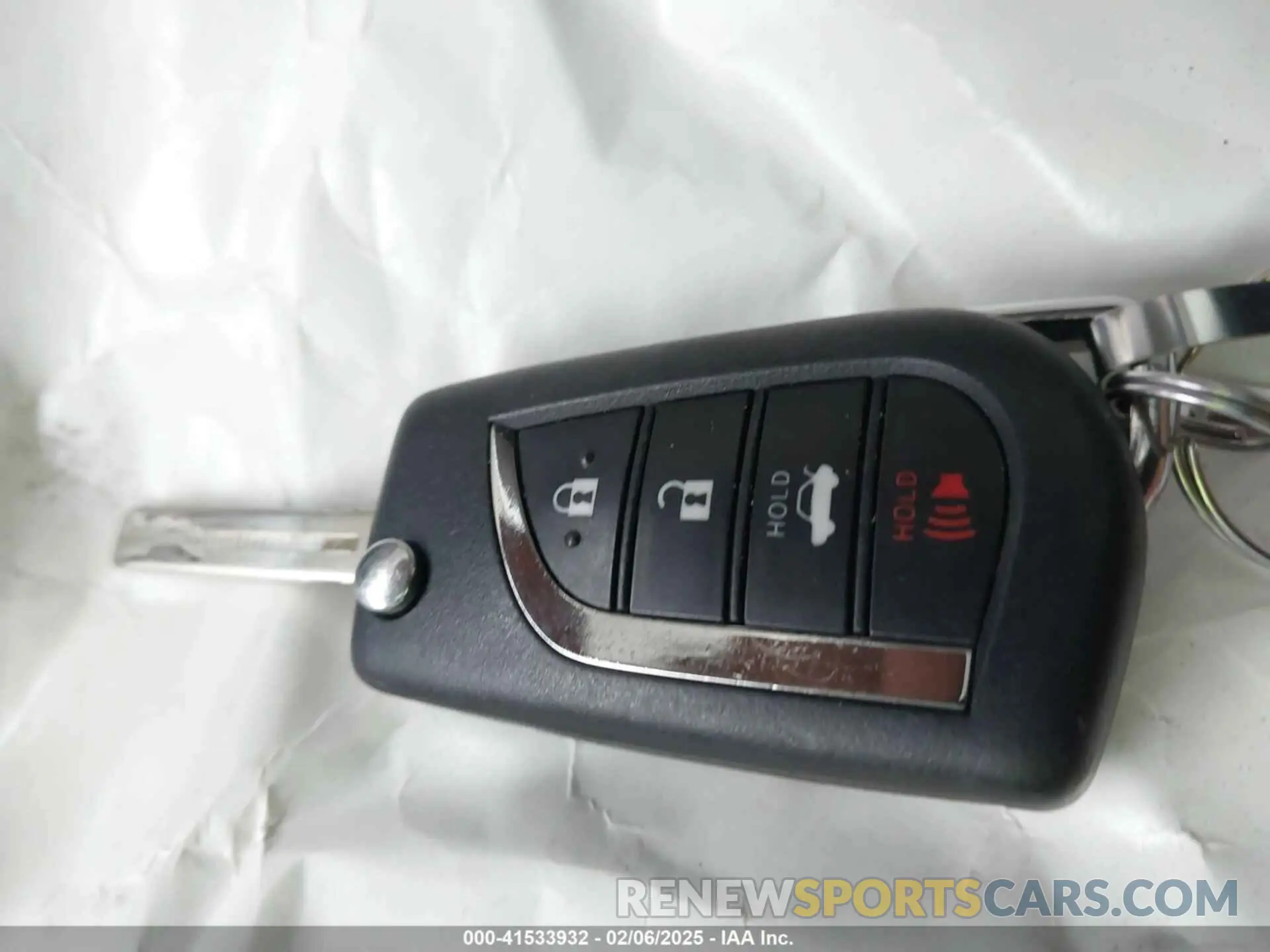 11 fotografías del automóvil dañado 5YFEPMAE8NP309246 TOYOTA COROLLA 2022