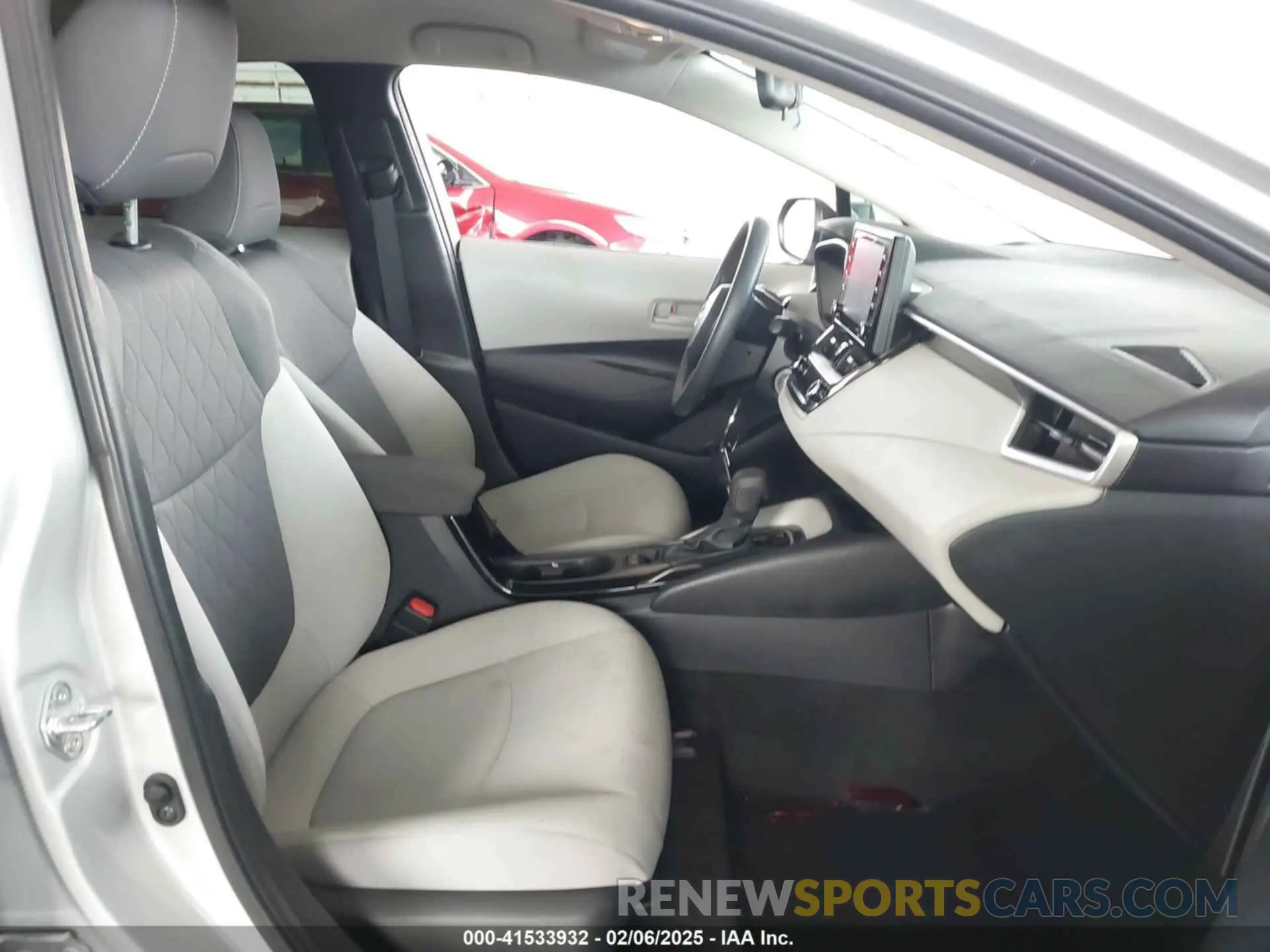 5 fotografías del automóvil dañado 5YFEPMAE8NP309246 TOYOTA COROLLA 2022