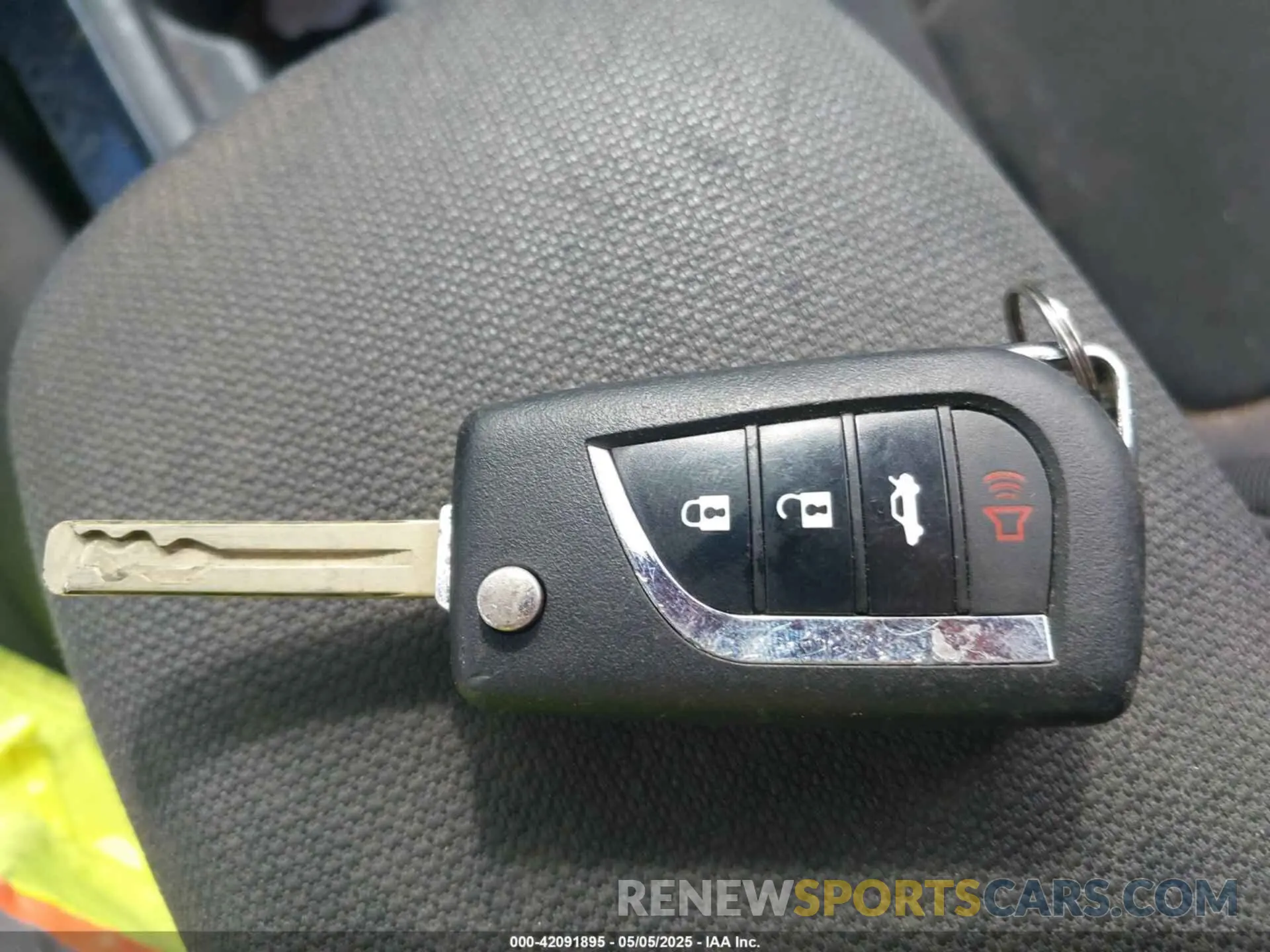 11 fotografías del automóvil dañado 5YFEPMAE8NP321767 TOYOTA COROLLA 2022