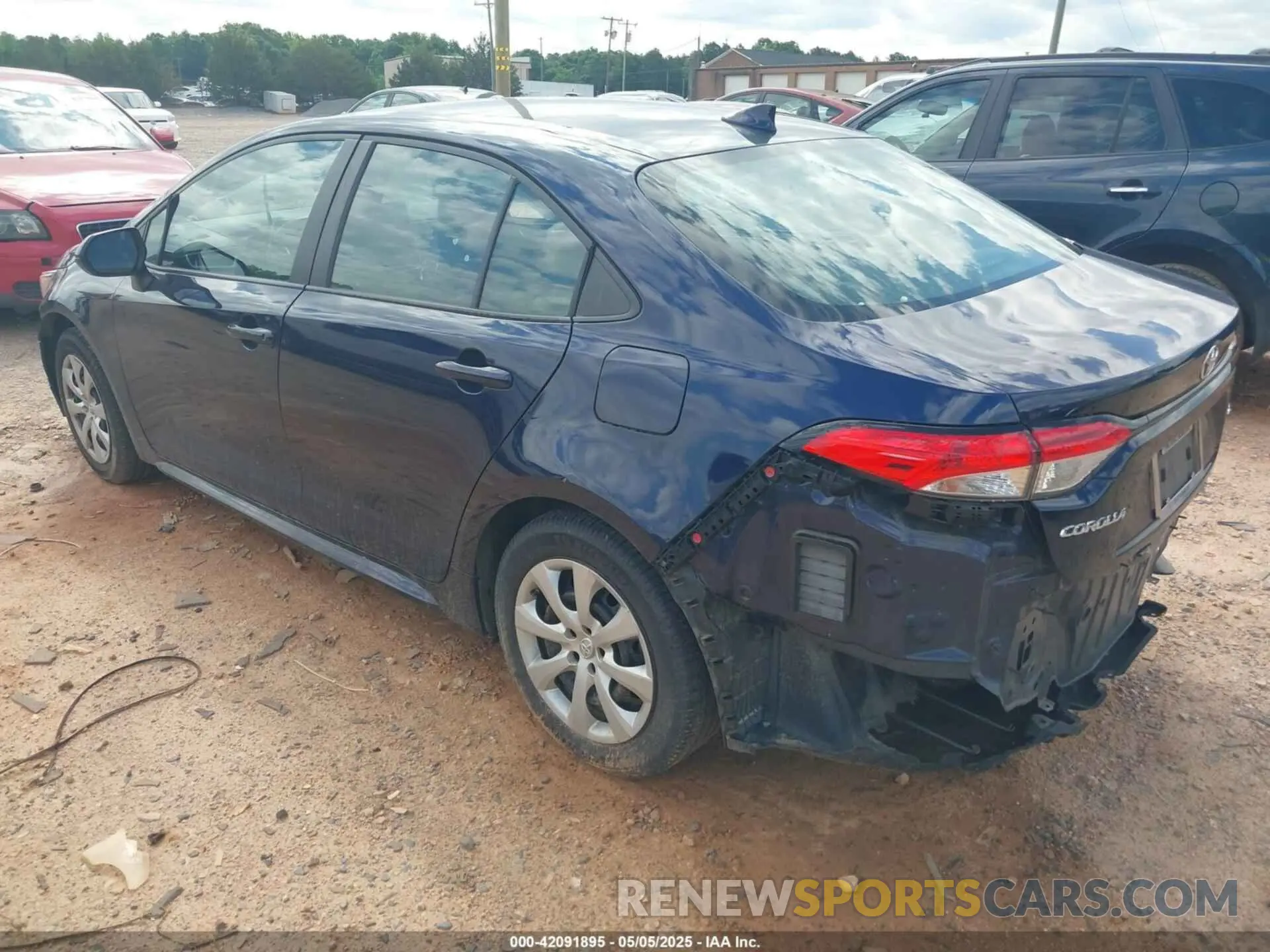 3 fotografías del automóvil dañado 5YFEPMAE8NP321767 TOYOTA COROLLA 2022