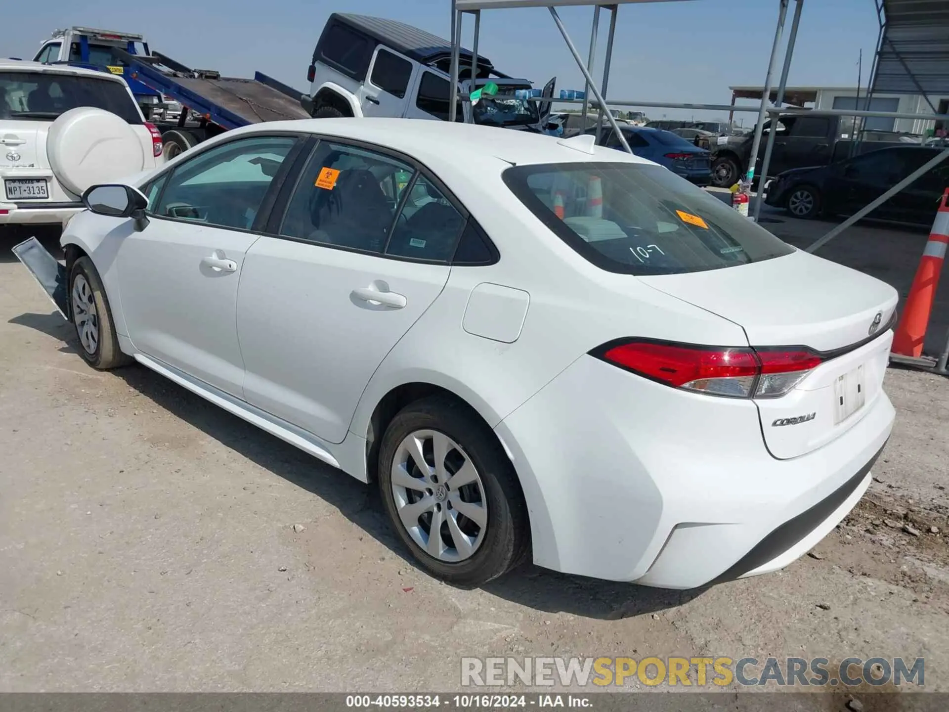 3 fotografías del automóvil dañado 5YFEPMAE8NP327875 TOYOTA COROLLA 2022
