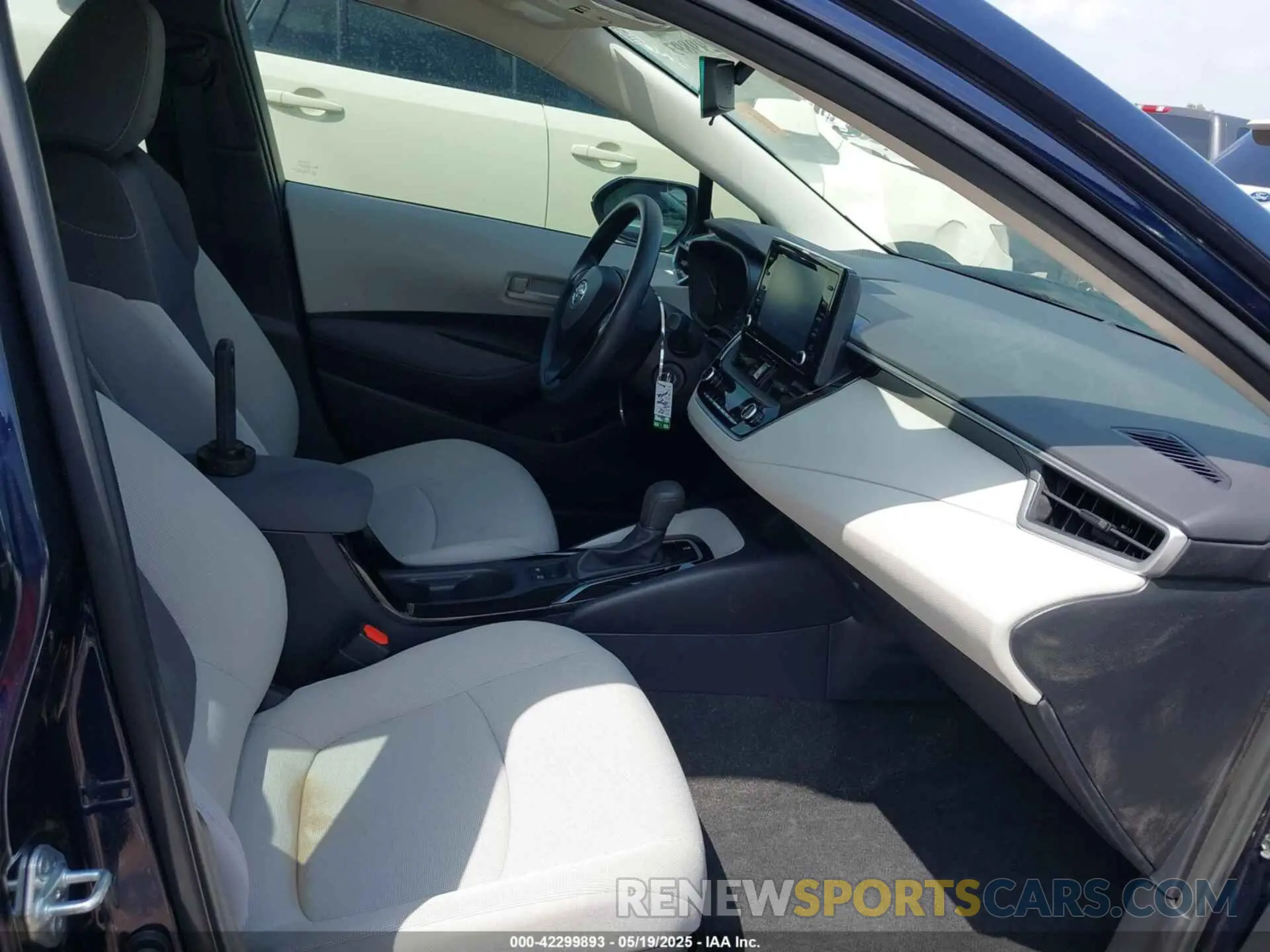5 fotografías del automóvil dañado 5YFEPMAE8NP338262 TOYOTA COROLLA 2022