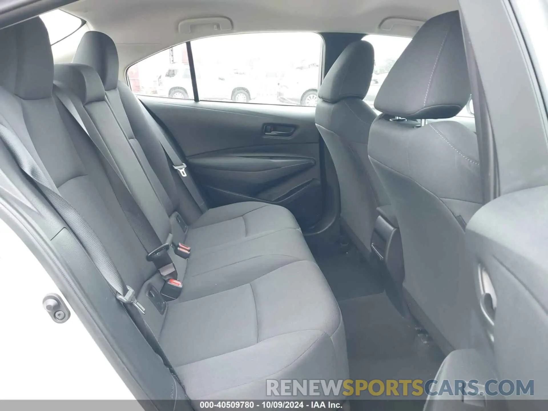 8 fotografías del automóvil dañado 5YFEPMAE8NP339699 TOYOTA COROLLA 2022