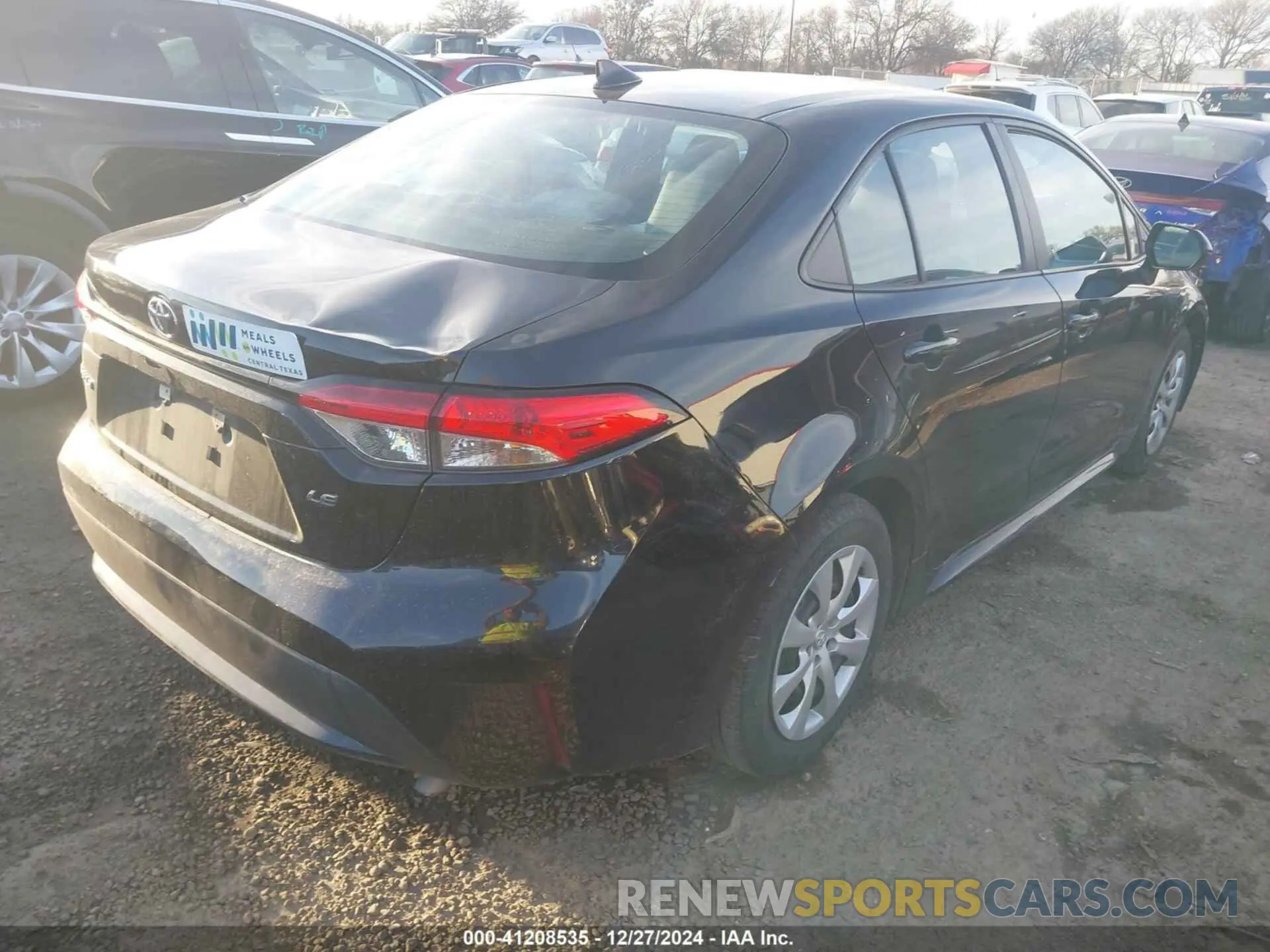 4 fotografías del automóvil dañado 5YFEPMAE8NP339752 TOYOTA COROLLA 2022