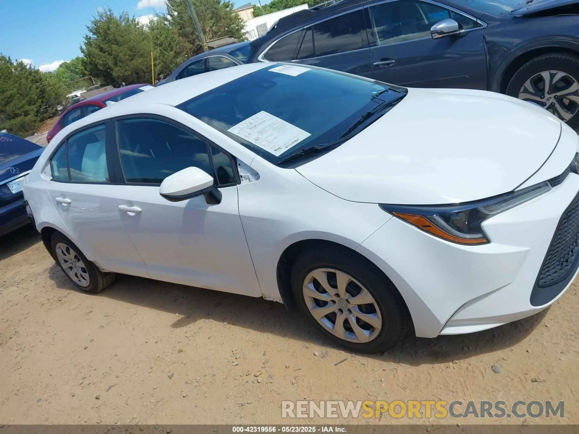 14 fotografías del automóvil dañado 5YFEPMAE8NP355840 TOYOTA COROLLA 2022