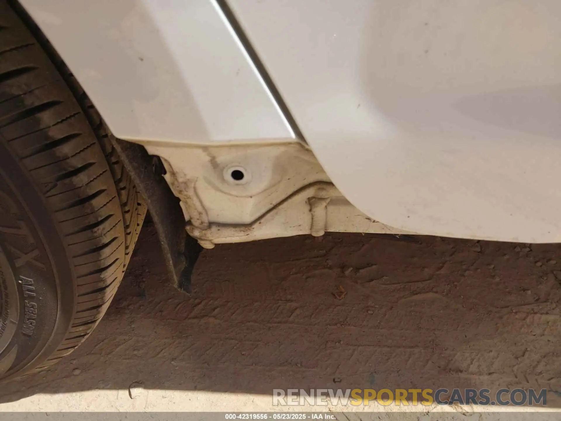 19 fotografías del automóvil dañado 5YFEPMAE8NP355840 TOYOTA COROLLA 2022