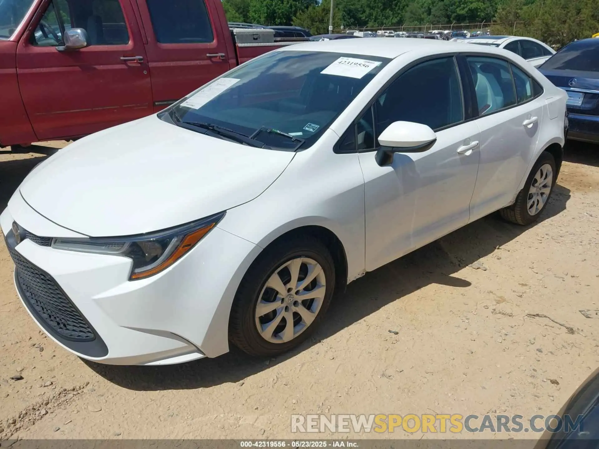 2 fotografías del automóvil dañado 5YFEPMAE8NP355840 TOYOTA COROLLA 2022