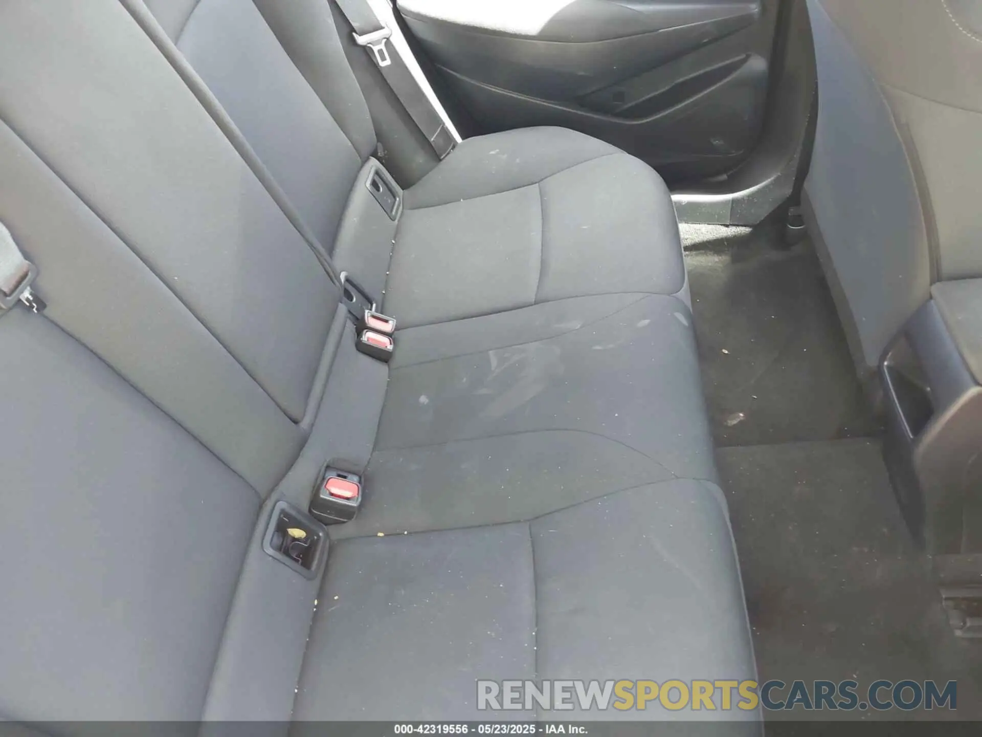 8 fotografías del automóvil dañado 5YFEPMAE8NP355840 TOYOTA COROLLA 2022