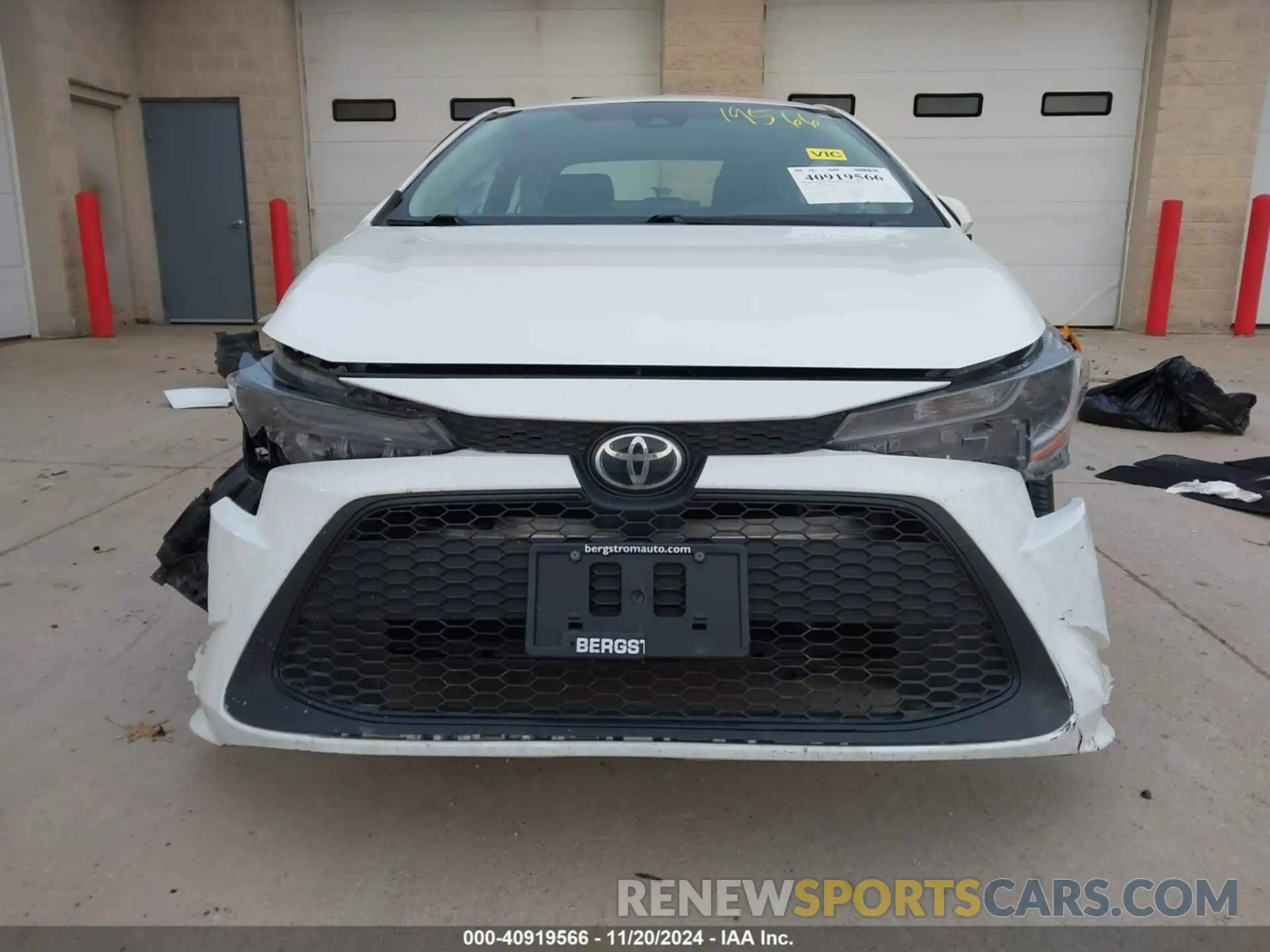 12 fotografías del automóvil dañado 5YFEPMAE8NP356194 TOYOTA COROLLA 2022