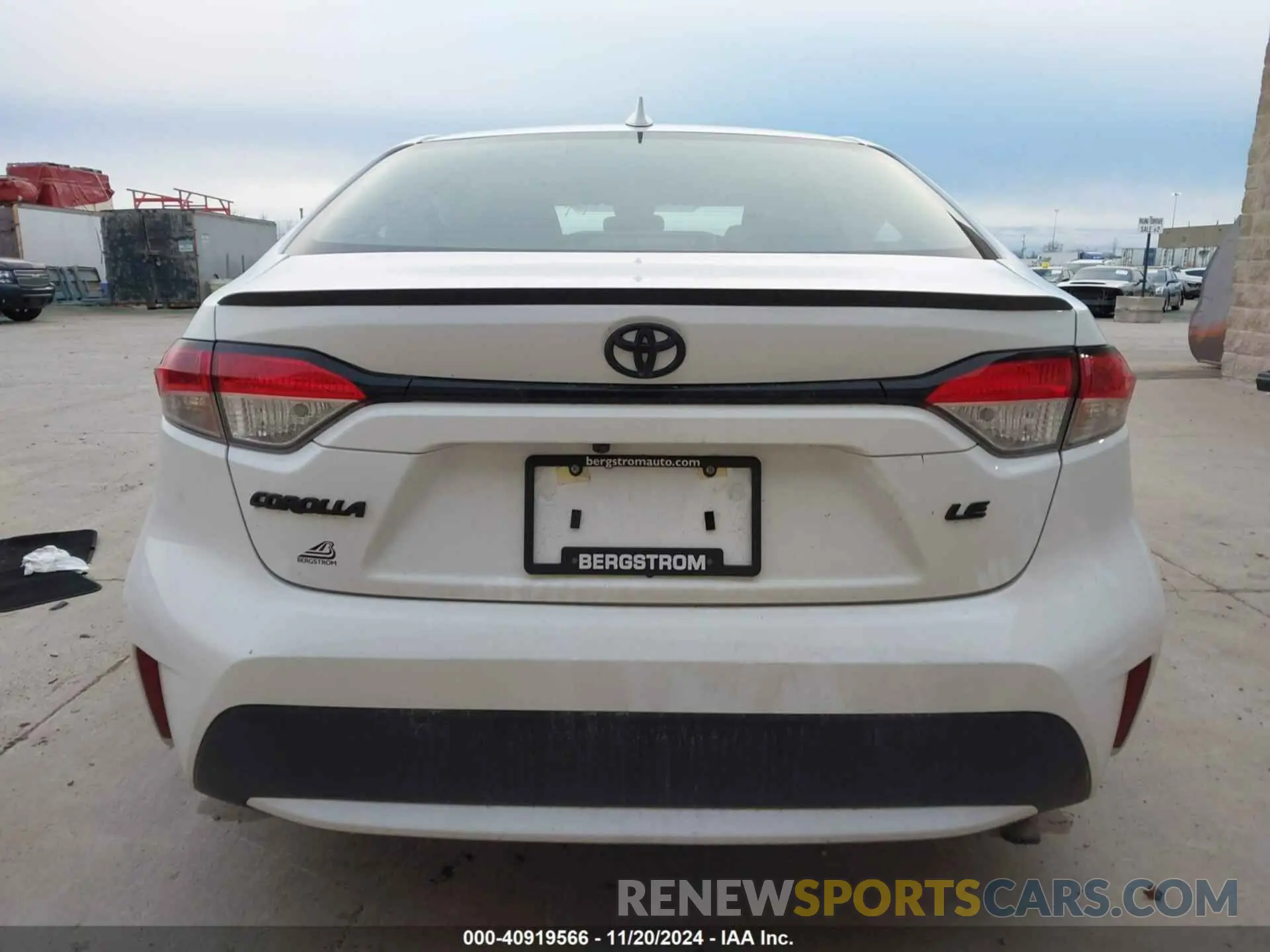 16 fotografías del automóvil dañado 5YFEPMAE8NP356194 TOYOTA COROLLA 2022