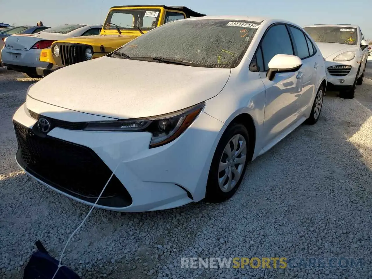 2 fotografías del automóvil dañado 5YFEPMAE8NP357359 TOYOTA COROLLA 2022
