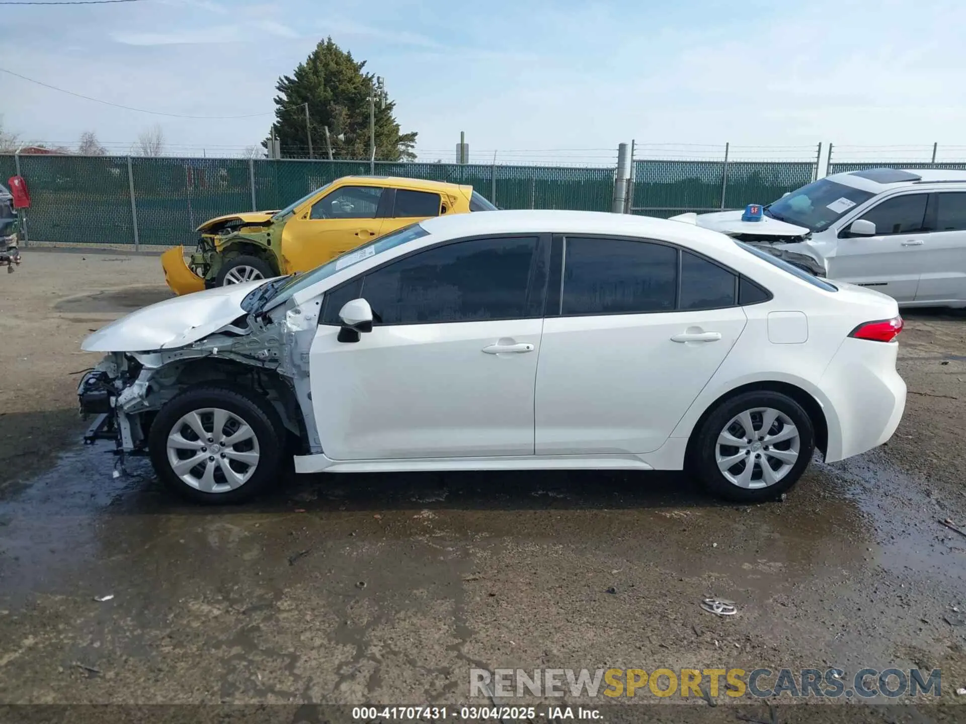 15 fotografías del automóvil dañado 5YFEPMAE8NP362013 TOYOTA COROLLA 2022