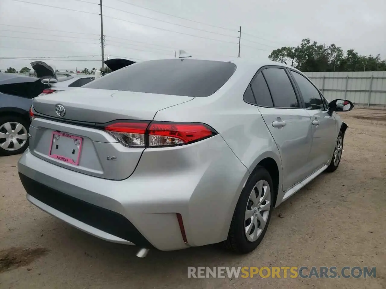 3 fotografías del automóvil dañado 5YFEPMAE8NP363789 TOYOTA COROLLA 2022