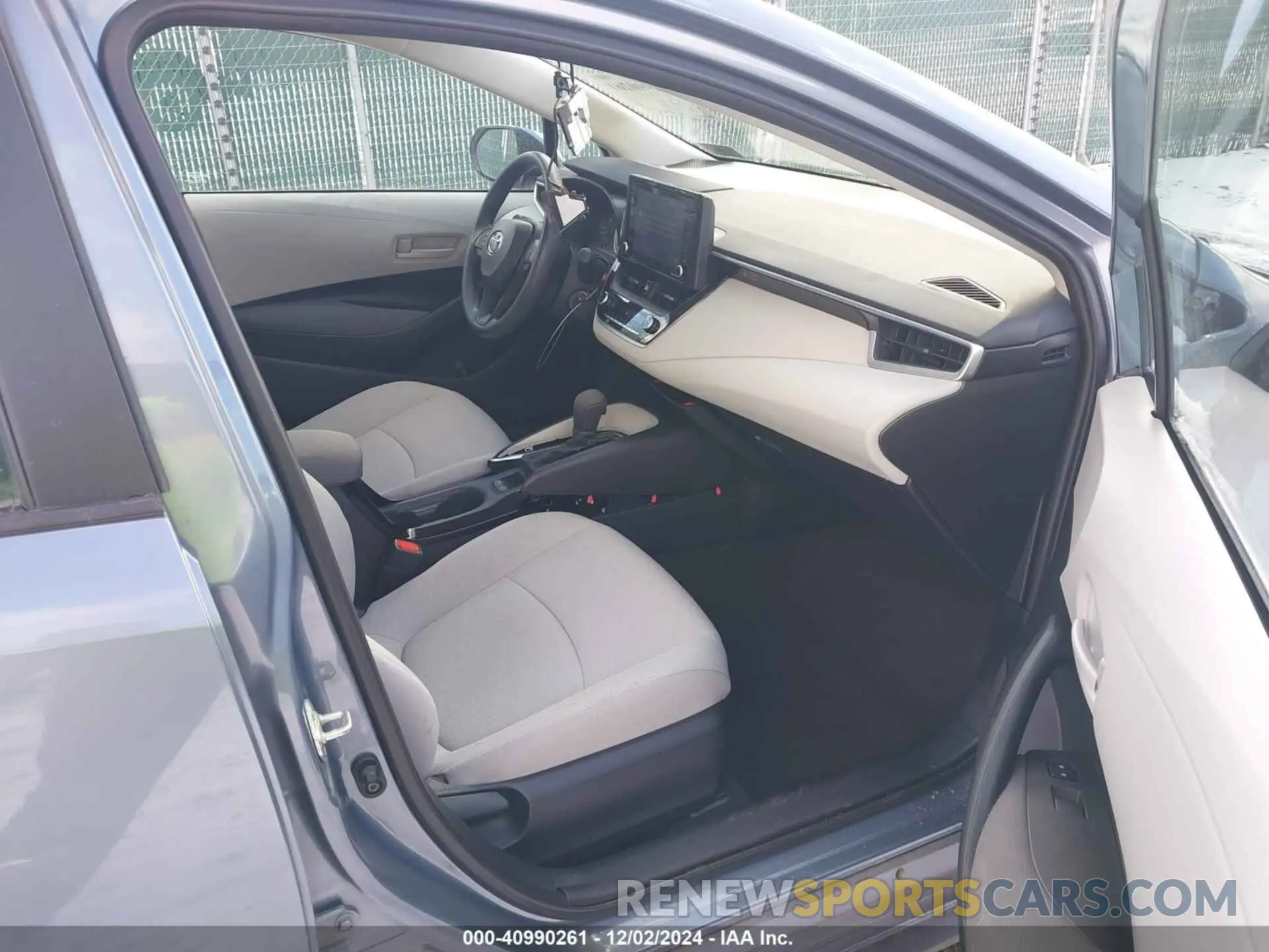 5 fotografías del automóvil dañado 5YFEPMAE8NP373495 TOYOTA COROLLA 2022