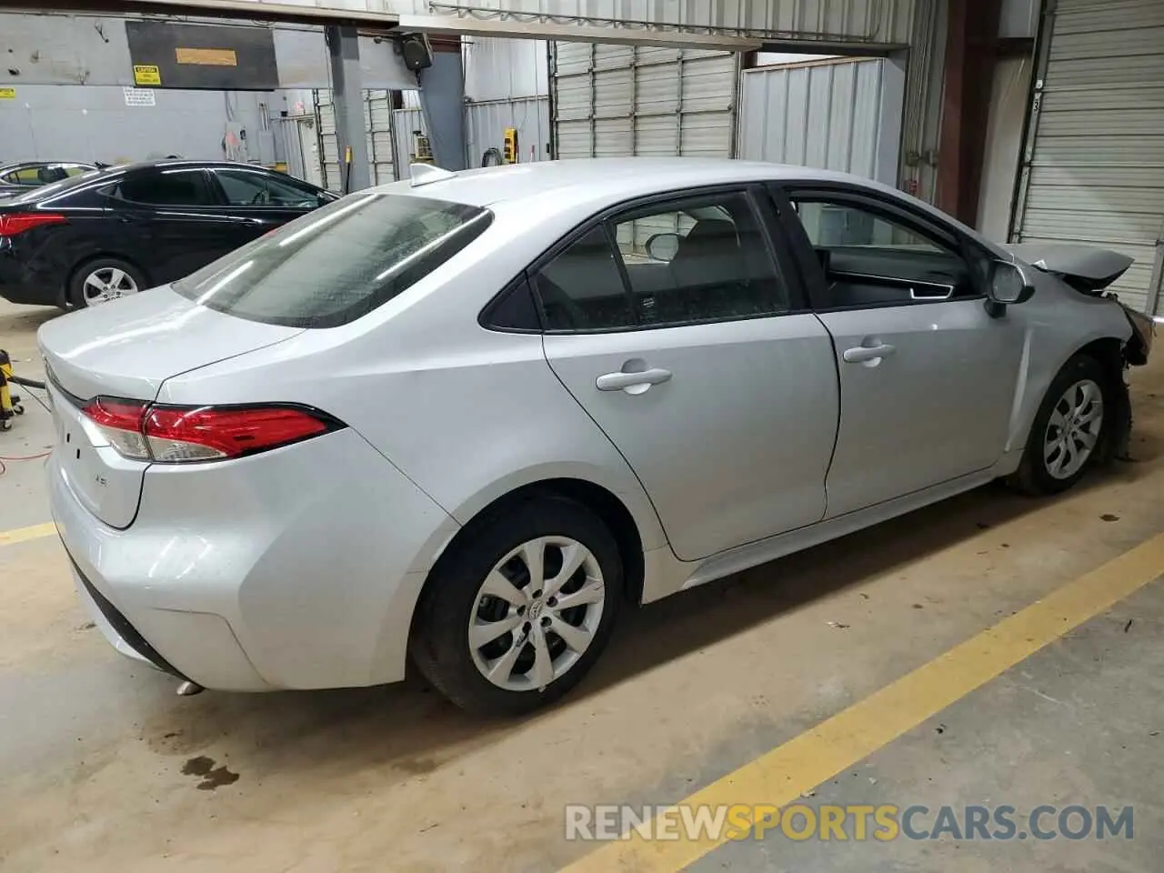3 fotografías del automóvil dañado 5YFEPMAE8NP379734 TOYOTA COROLLA 2022