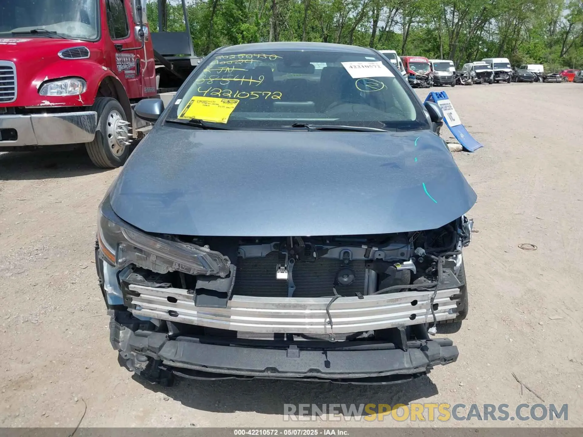 12 fotografías del automóvil dañado 5YFEPMAE8NP385419 TOYOTA COROLLA 2022