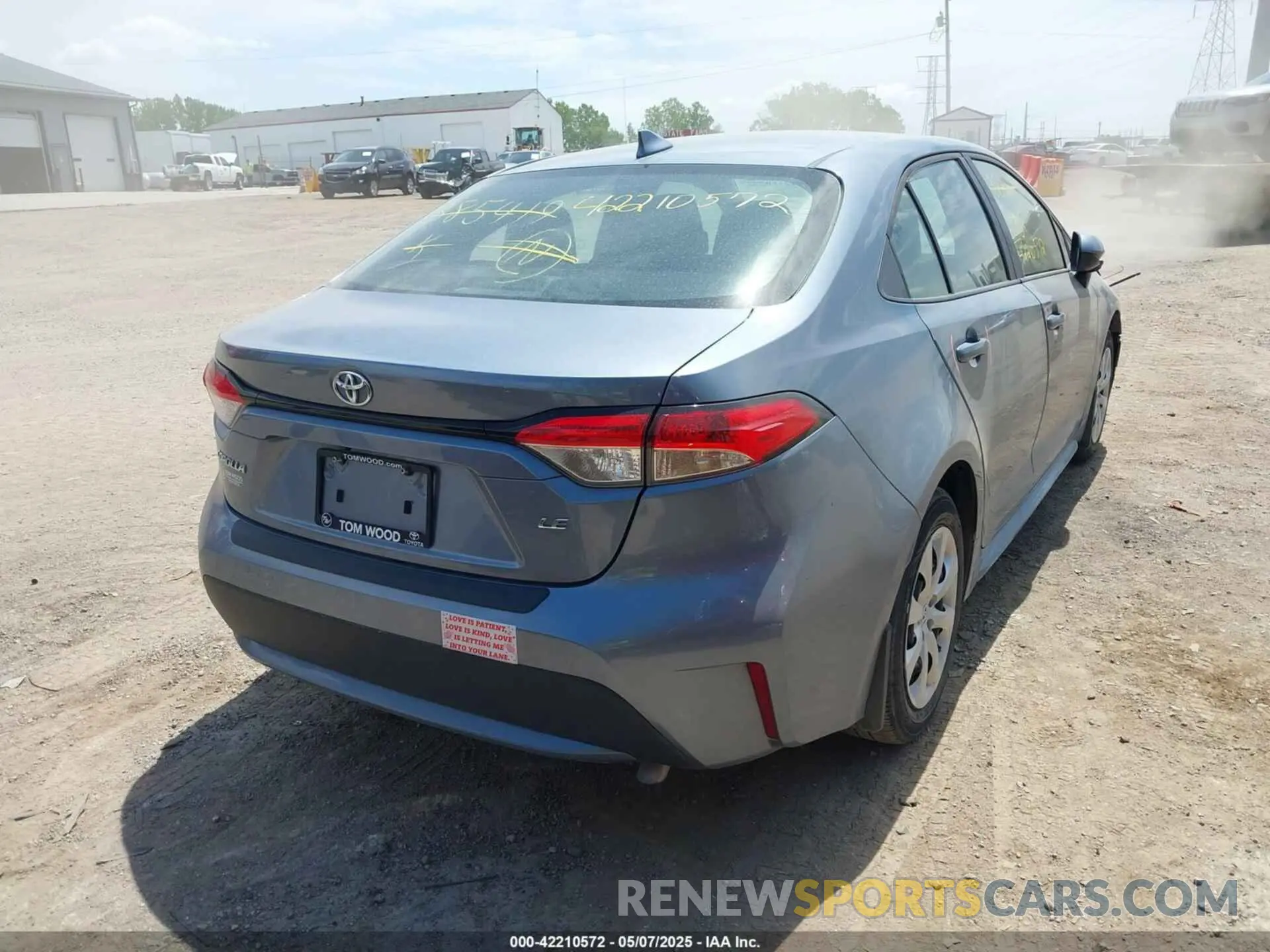 4 fotografías del automóvil dañado 5YFEPMAE8NP385419 TOYOTA COROLLA 2022