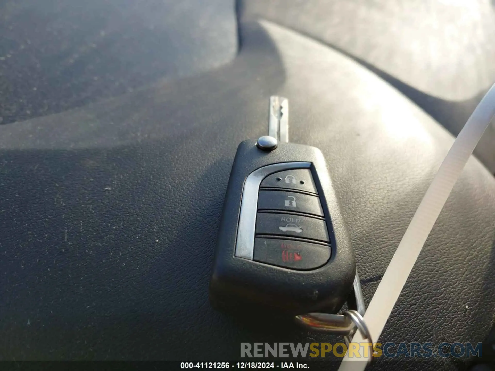11 fotografías del automóvil dañado 5YFEPMAE8NP390684 TOYOTA COROLLA 2022
