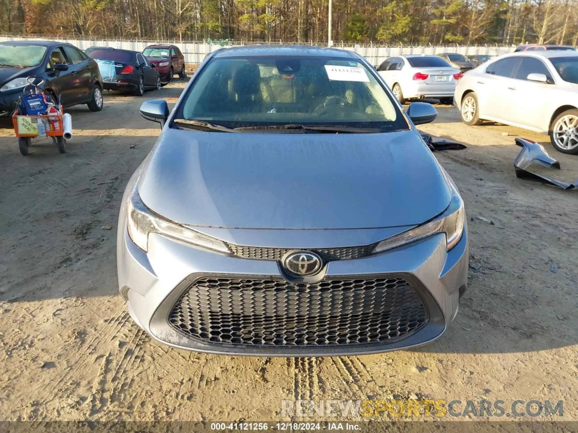 13 fotografías del automóvil dañado 5YFEPMAE8NP390684 TOYOTA COROLLA 2022