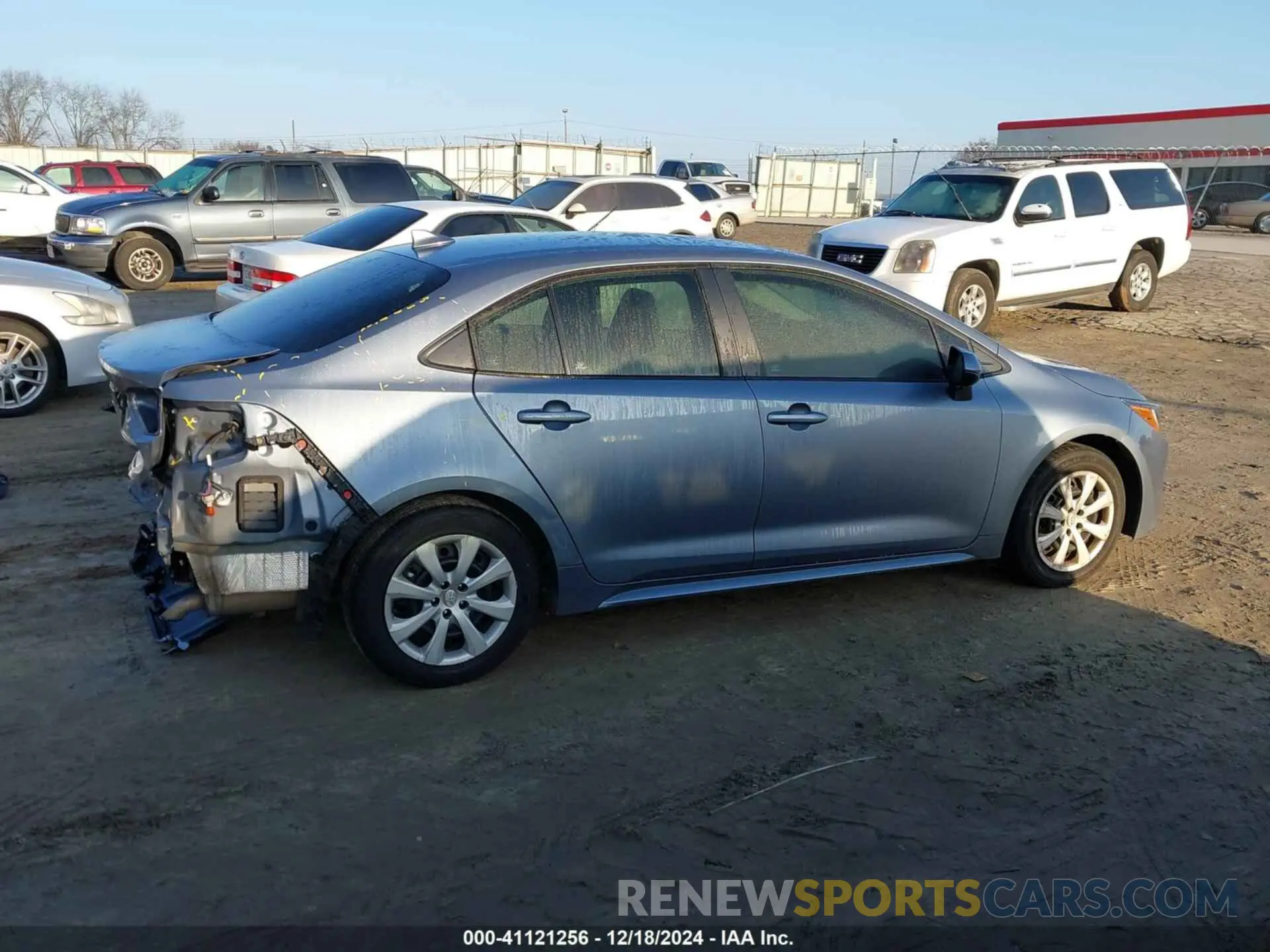 14 fotografías del automóvil dañado 5YFEPMAE8NP390684 TOYOTA COROLLA 2022