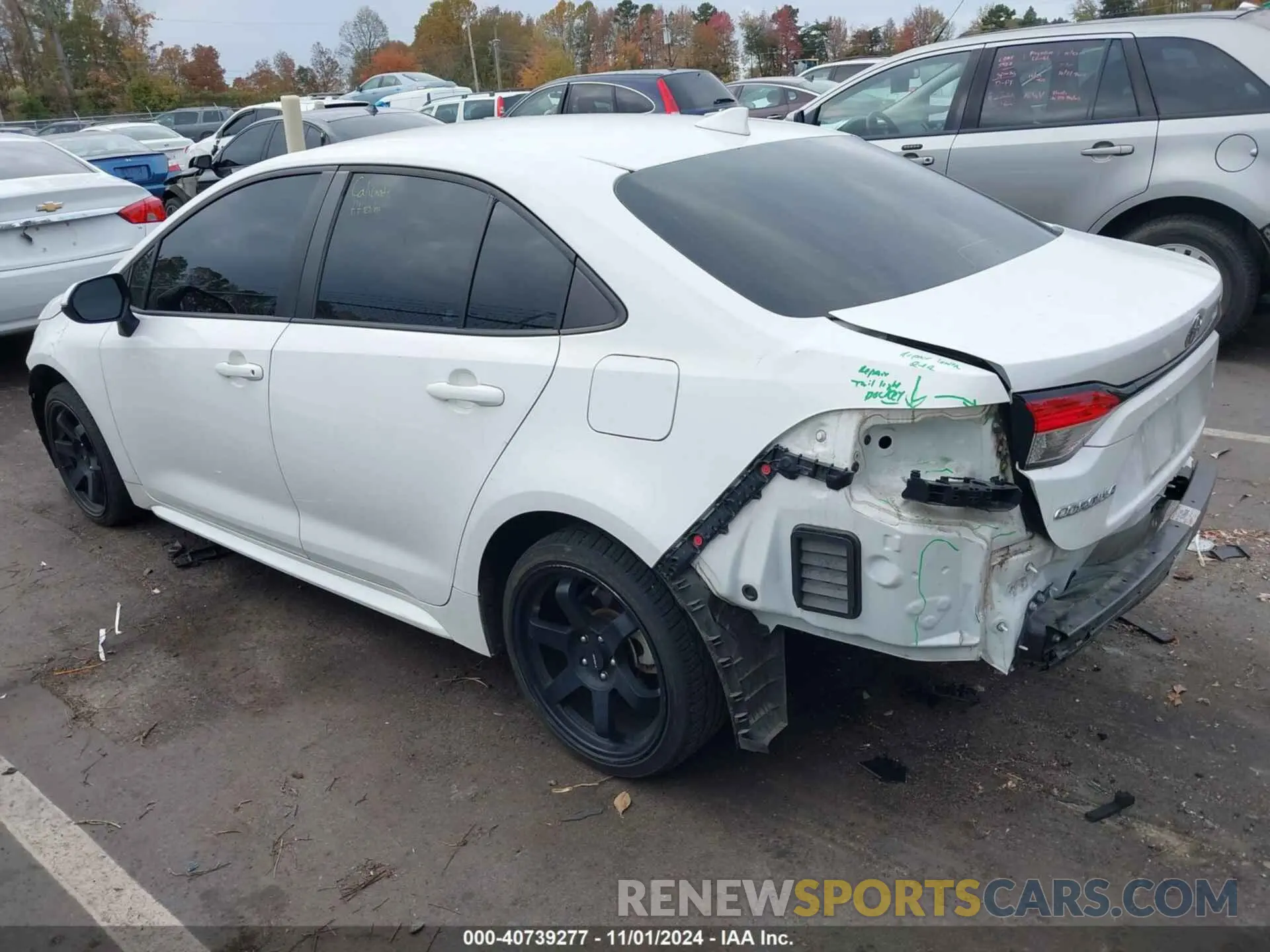 3 fotografías del automóvil dañado 5YFEPMAE9NP283370 TOYOTA COROLLA 2022