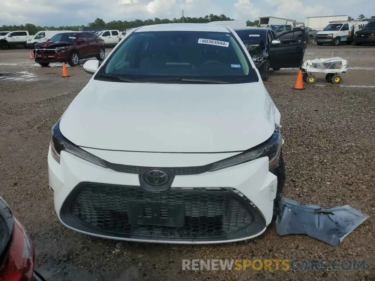 5 fotografías del automóvil dañado 5YFEPMAE9NP316819 TOYOTA COROLLA 2022