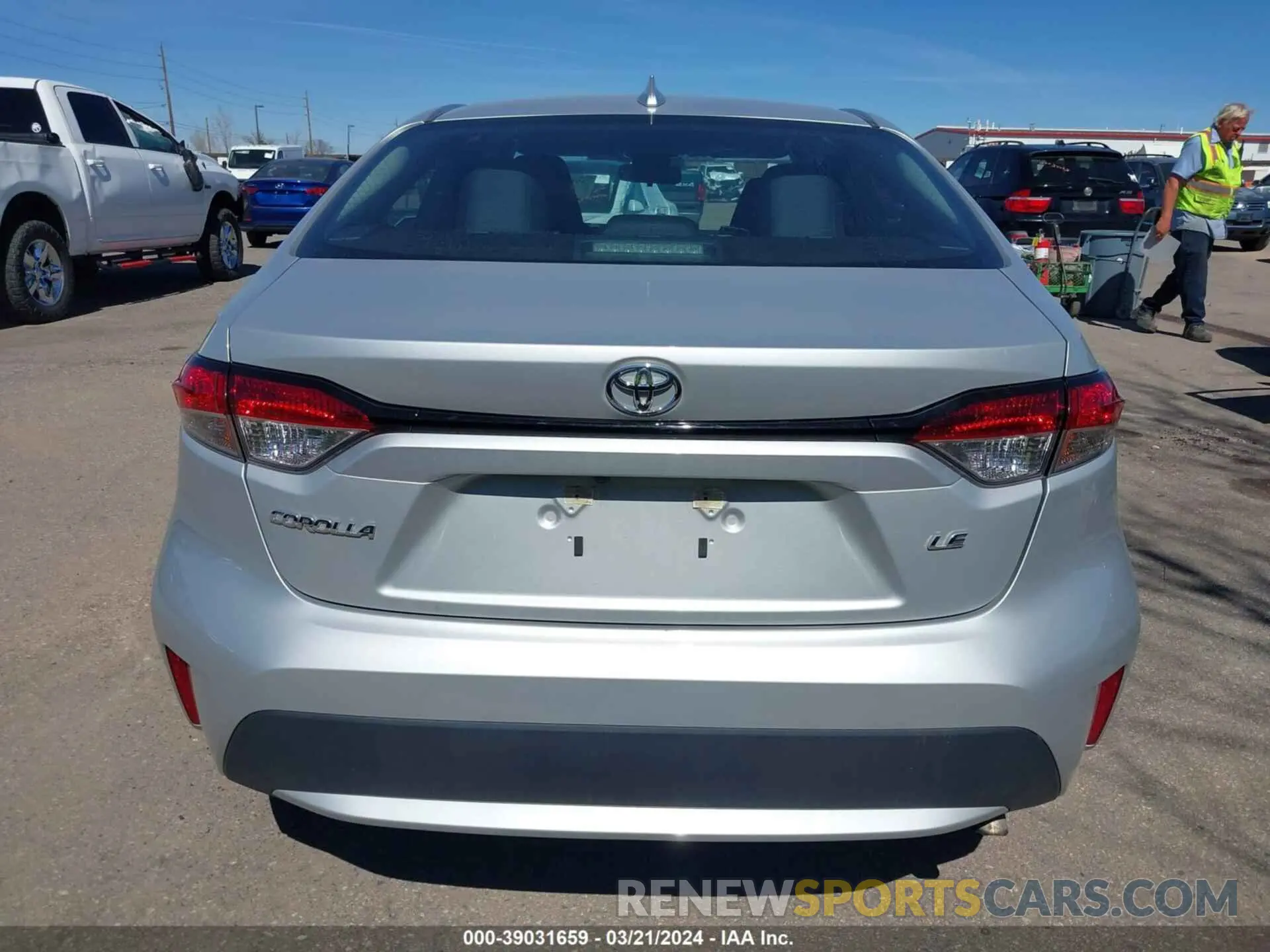 16 fotografías del automóvil dañado 5YFEPMAE9NP317923 TOYOTA COROLLA 2022