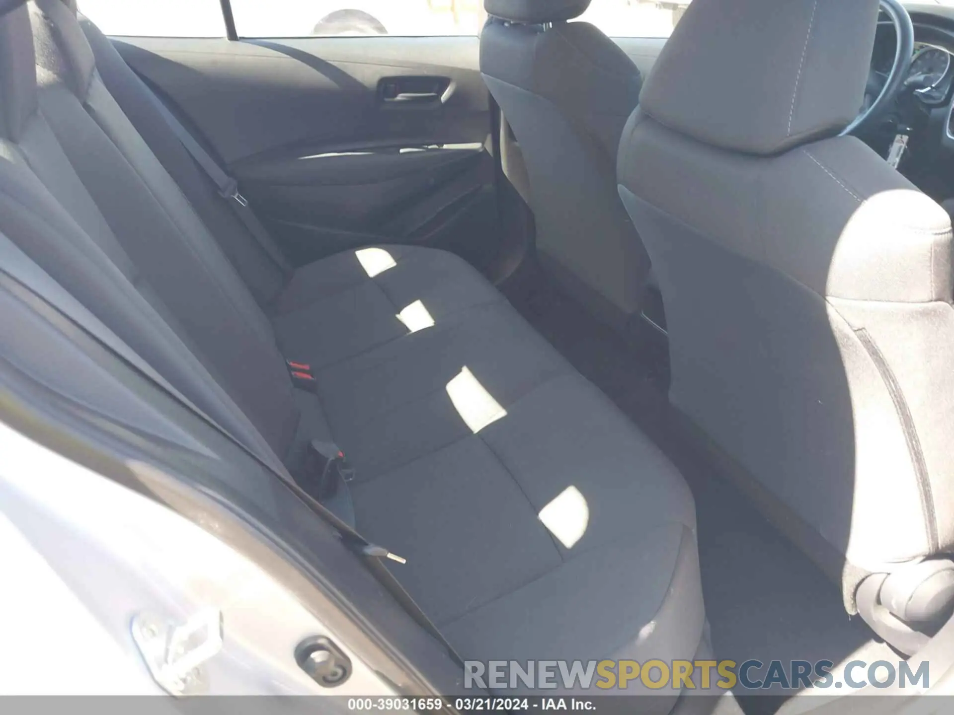 8 fotografías del automóvil dañado 5YFEPMAE9NP317923 TOYOTA COROLLA 2022