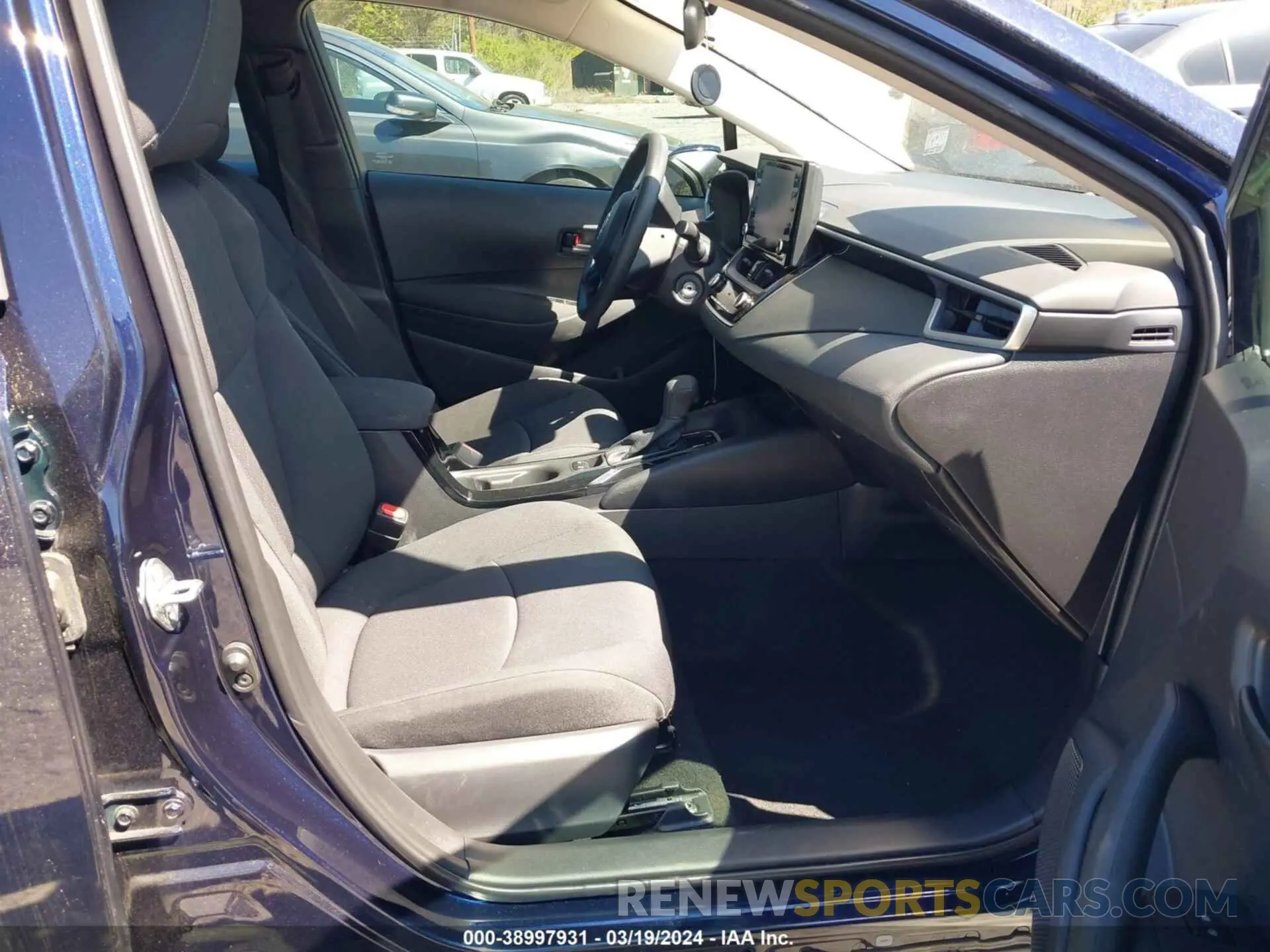 5 fotografías del automóvil dañado 5YFEPMAE9NP323608 TOYOTA COROLLA 2022