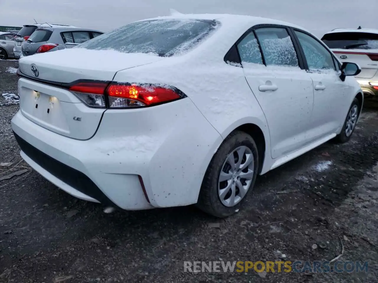 3 fotografías del automóvil dañado 5YFEPMAE9NP326993 TOYOTA COROLLA 2022