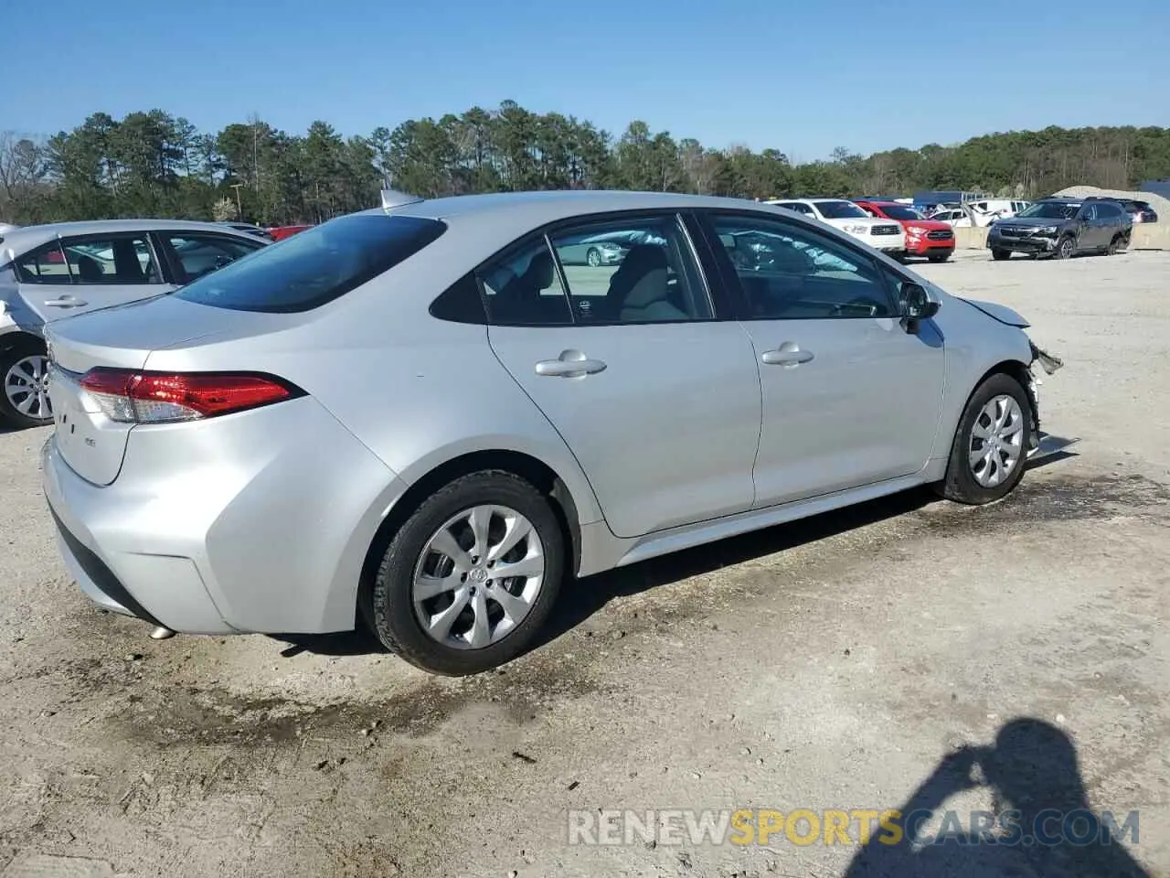 3 fotografías del automóvil dañado 5YFEPMAE9NP327738 TOYOTA COROLLA 2022