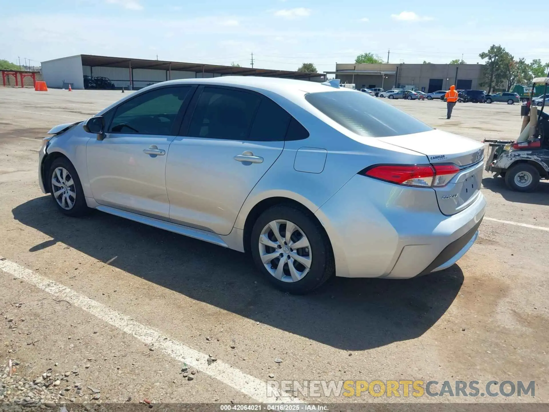 3 fotografías del automóvil dañado 5YFEPMAE9NP333734 TOYOTA COROLLA 2022
