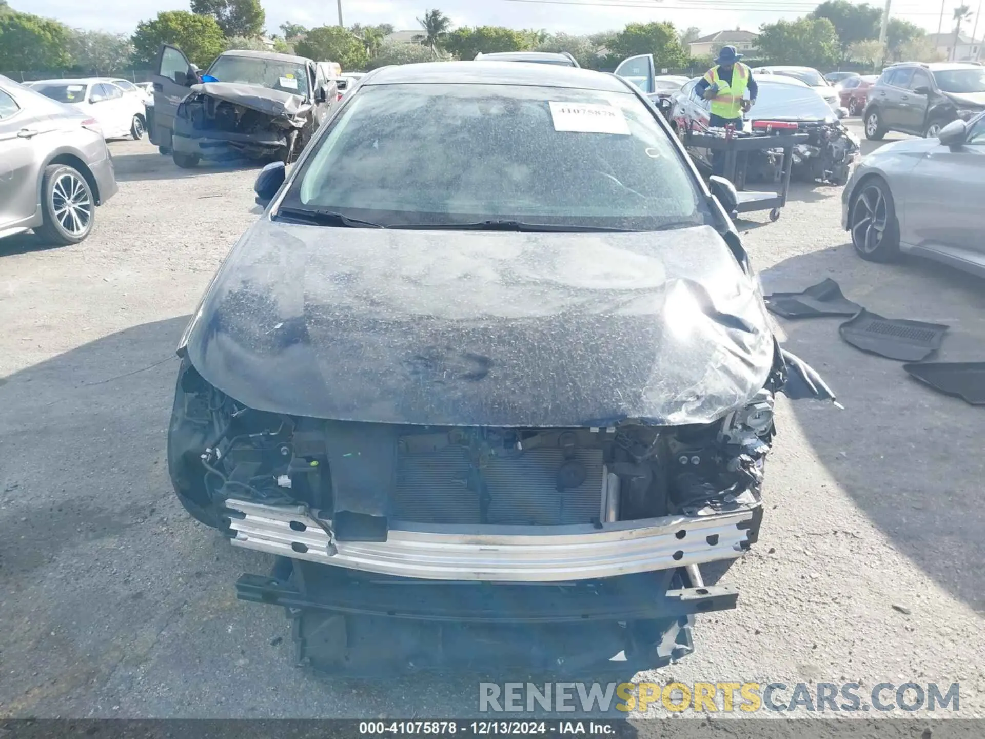 13 fotografías del automóvil dañado 5YFEPMAE9NP334432 TOYOTA COROLLA 2022