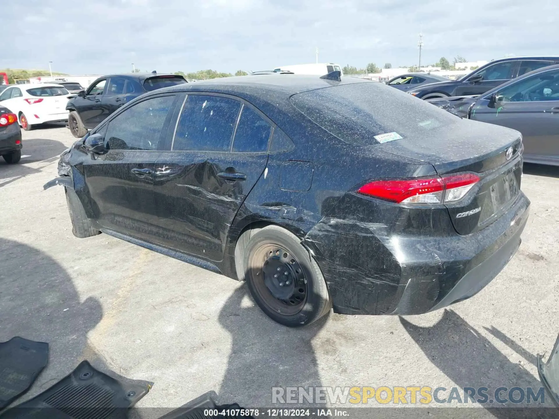 3 fotografías del automóvil dañado 5YFEPMAE9NP334432 TOYOTA COROLLA 2022