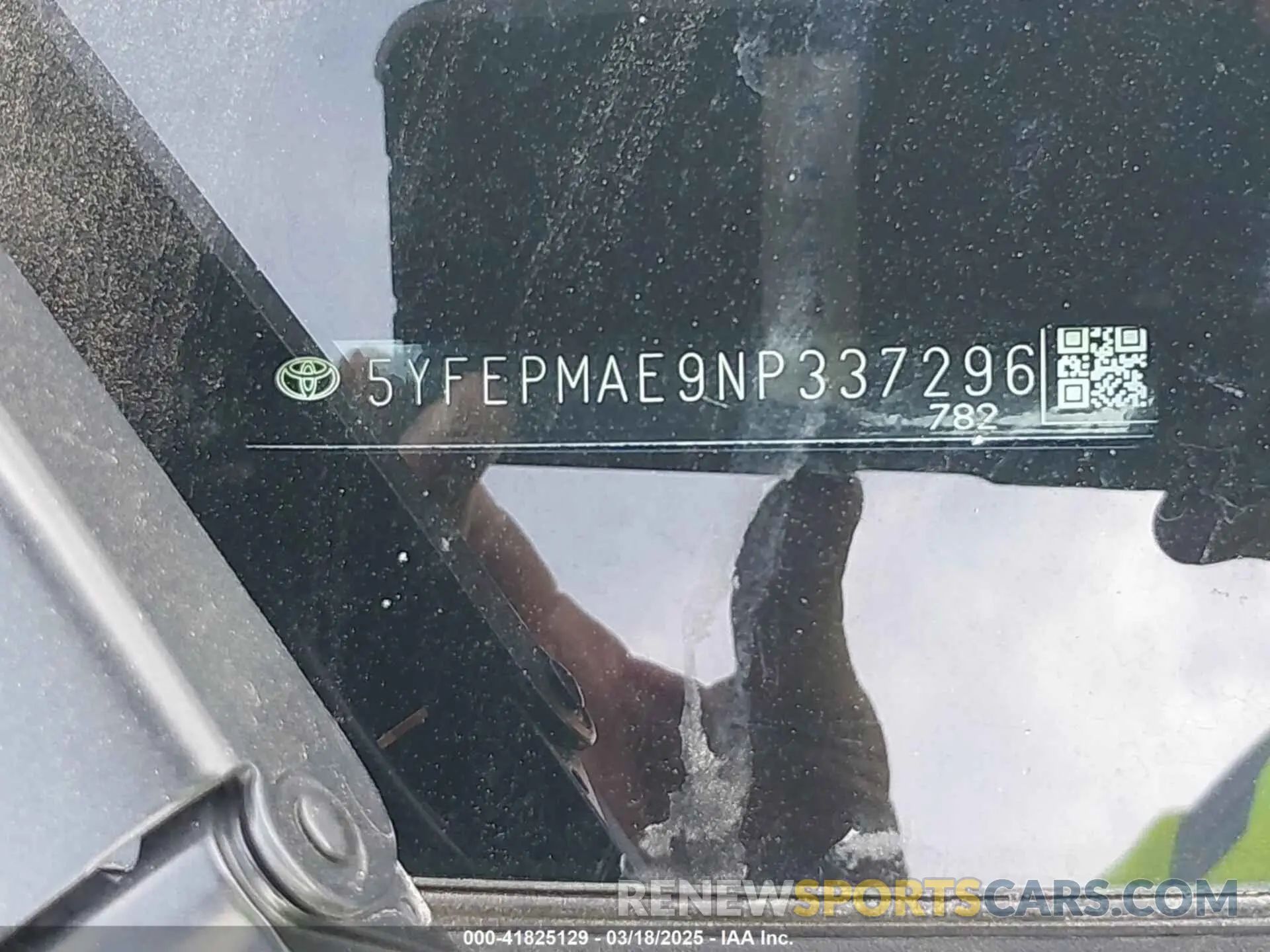 9 fotografías del automóvil dañado 5YFEPMAE9NP337296 TOYOTA COROLLA 2022